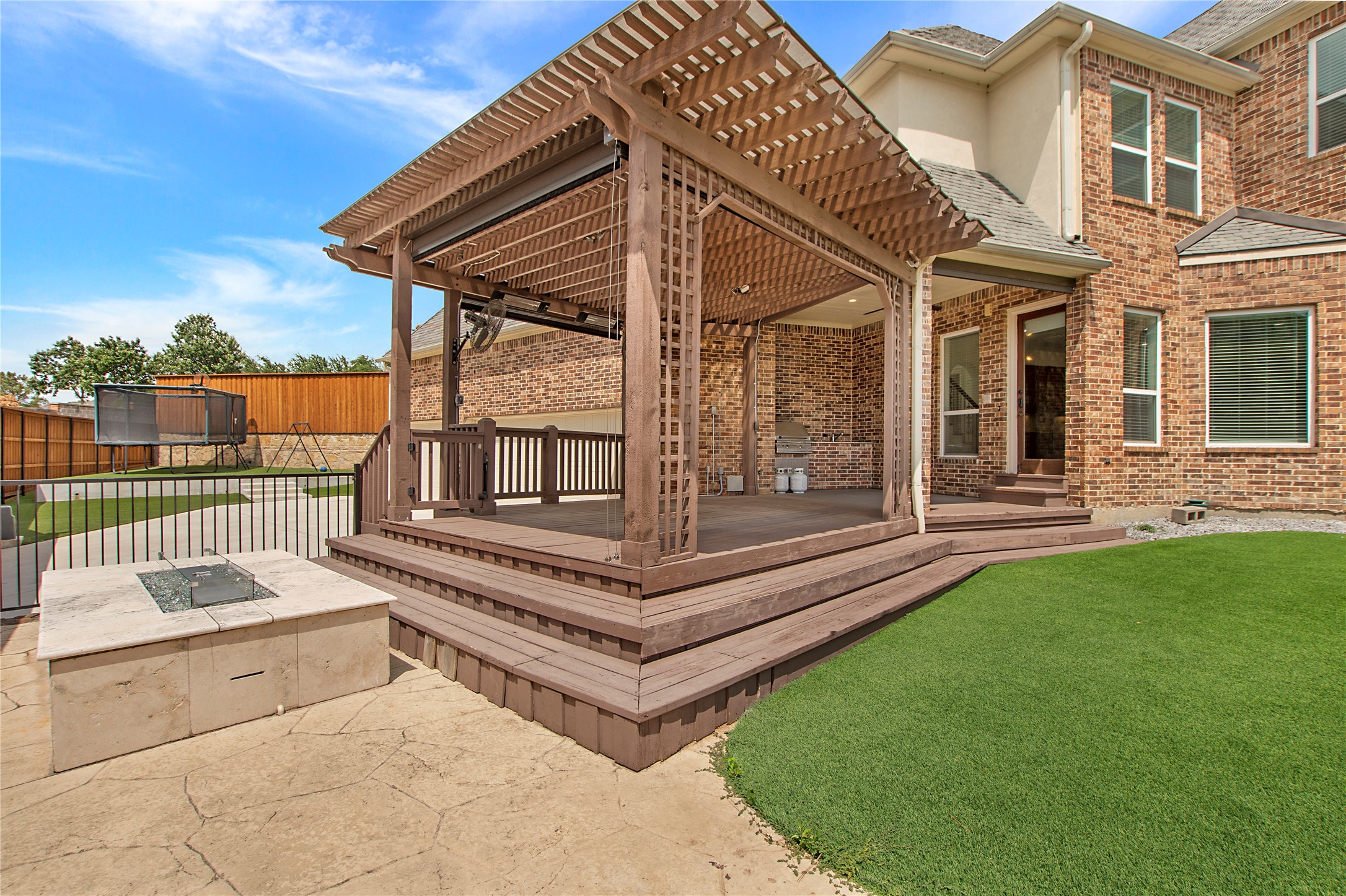 4501 Redwood Court