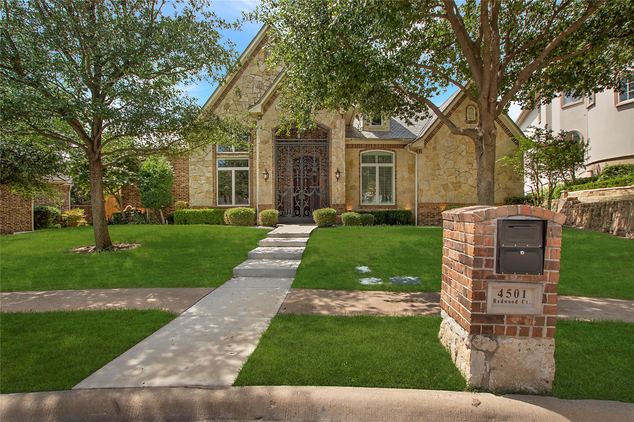 4501 Redwood Court