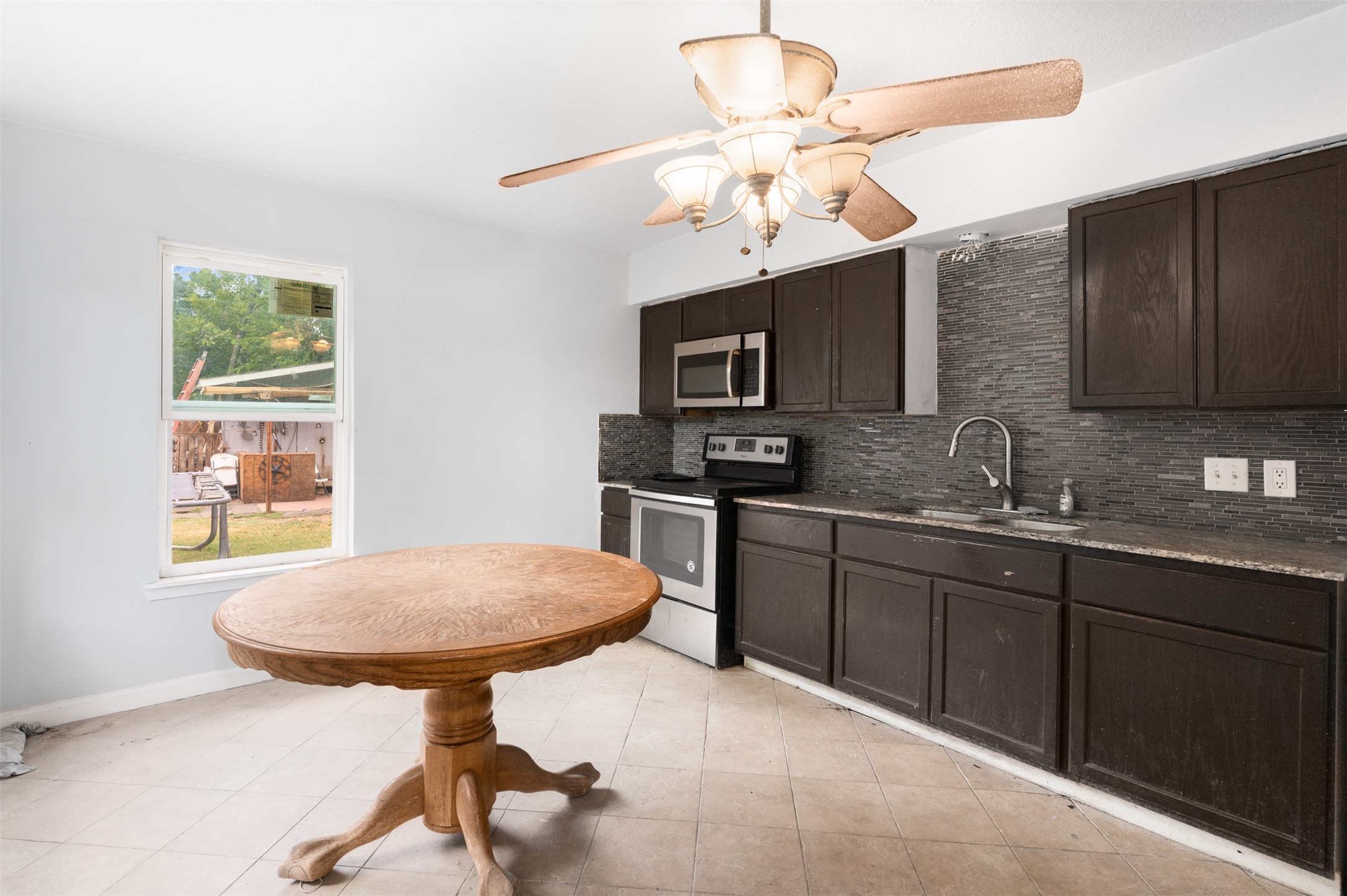 230 W Jerden Lane