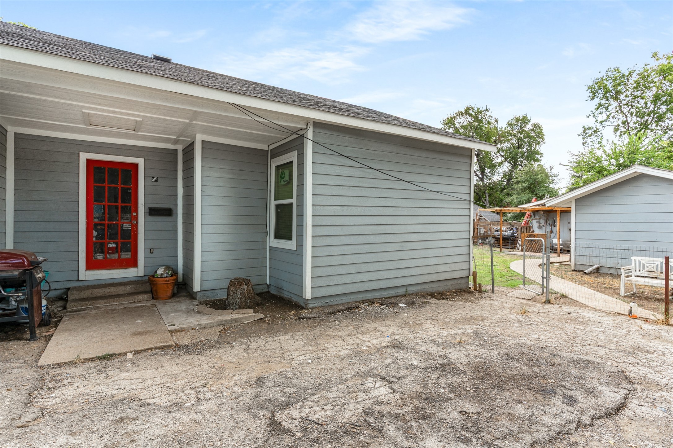 230 W Jerden Lane