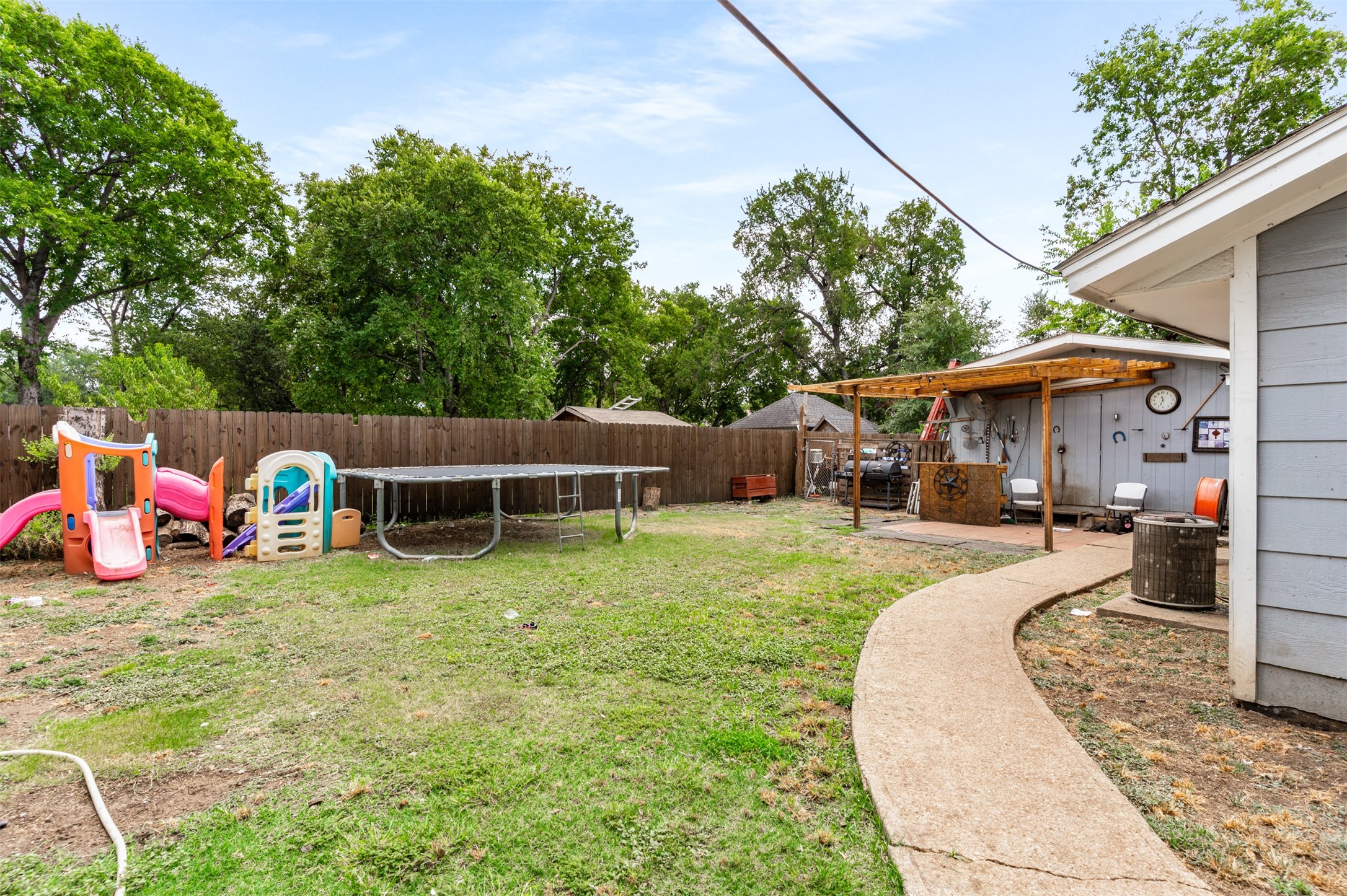 230 W Jerden Lane