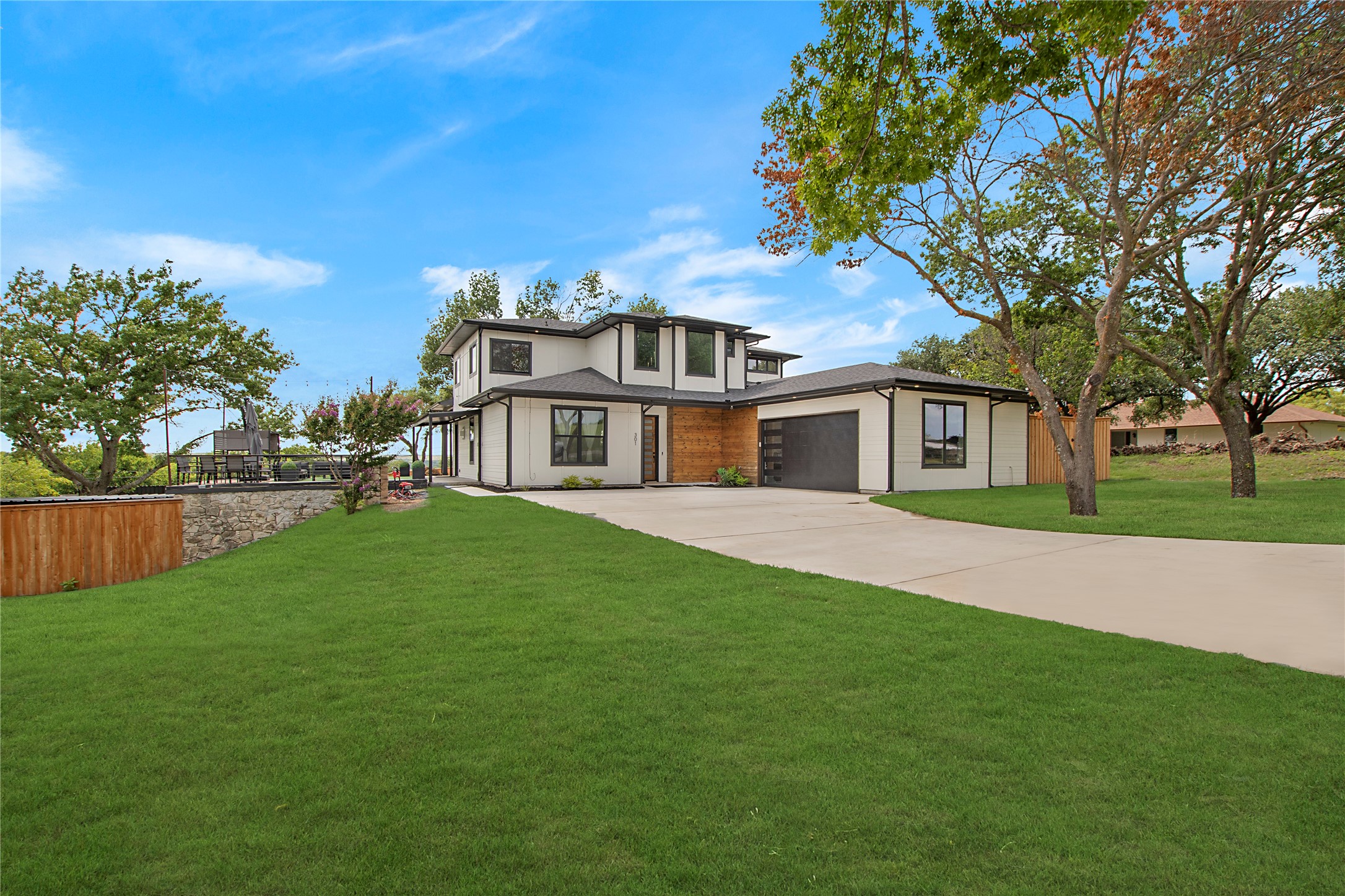 301 Paint Pony Trail N