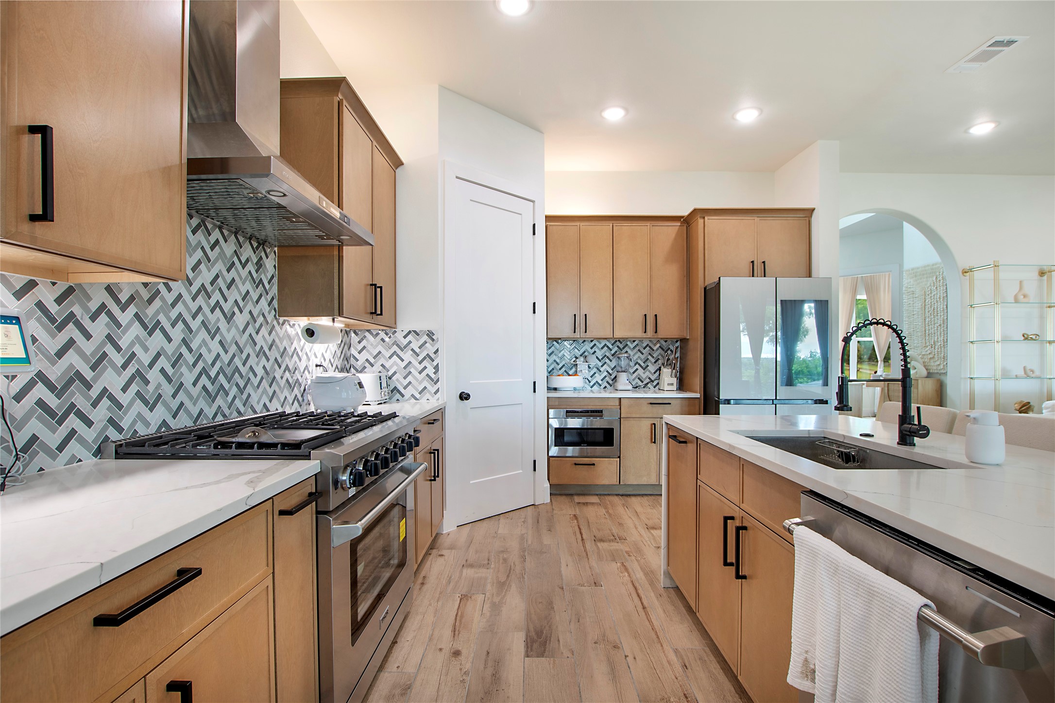 301 Paint Pony Trail N