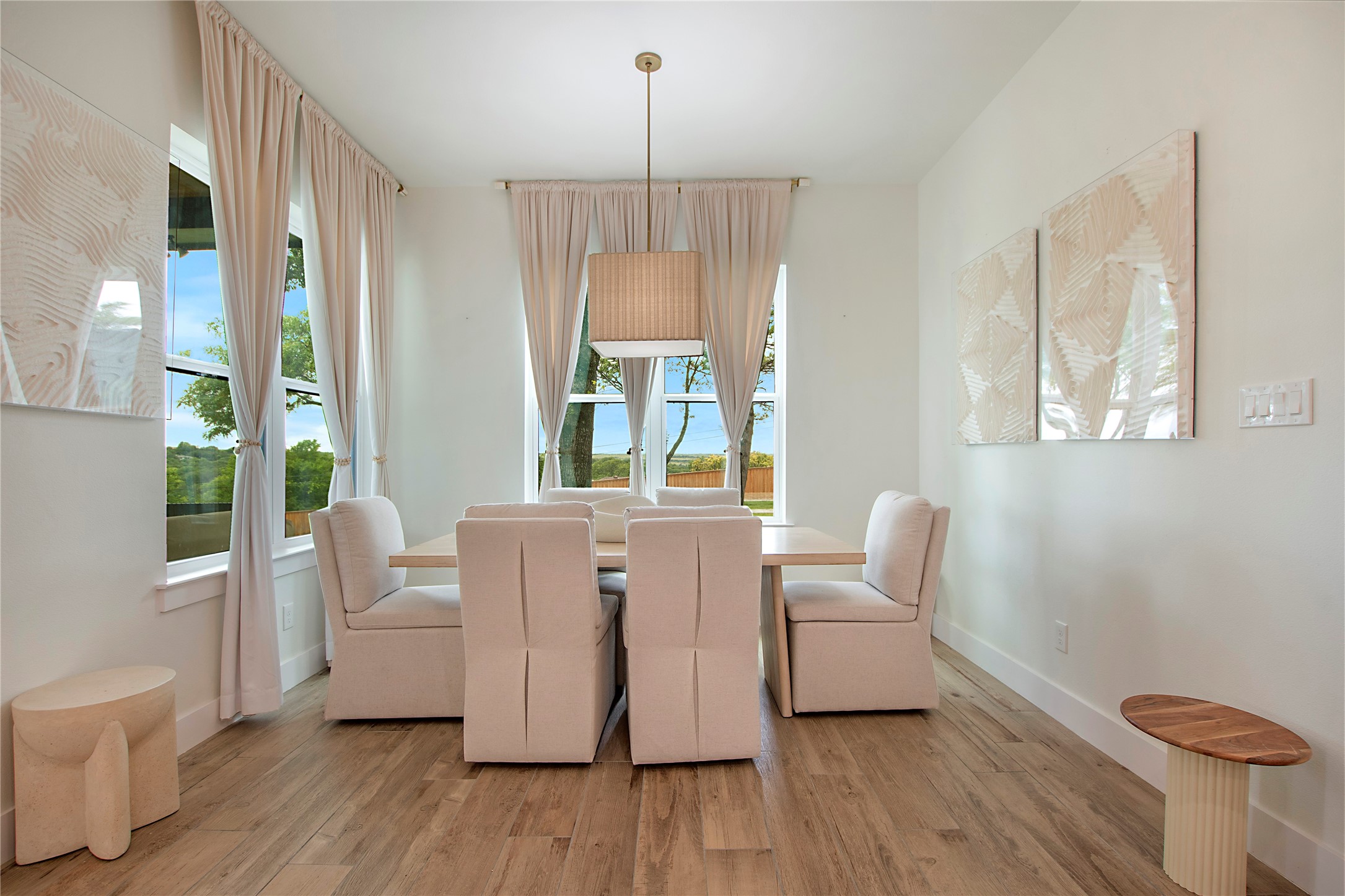 301 Paint Pony Trail N