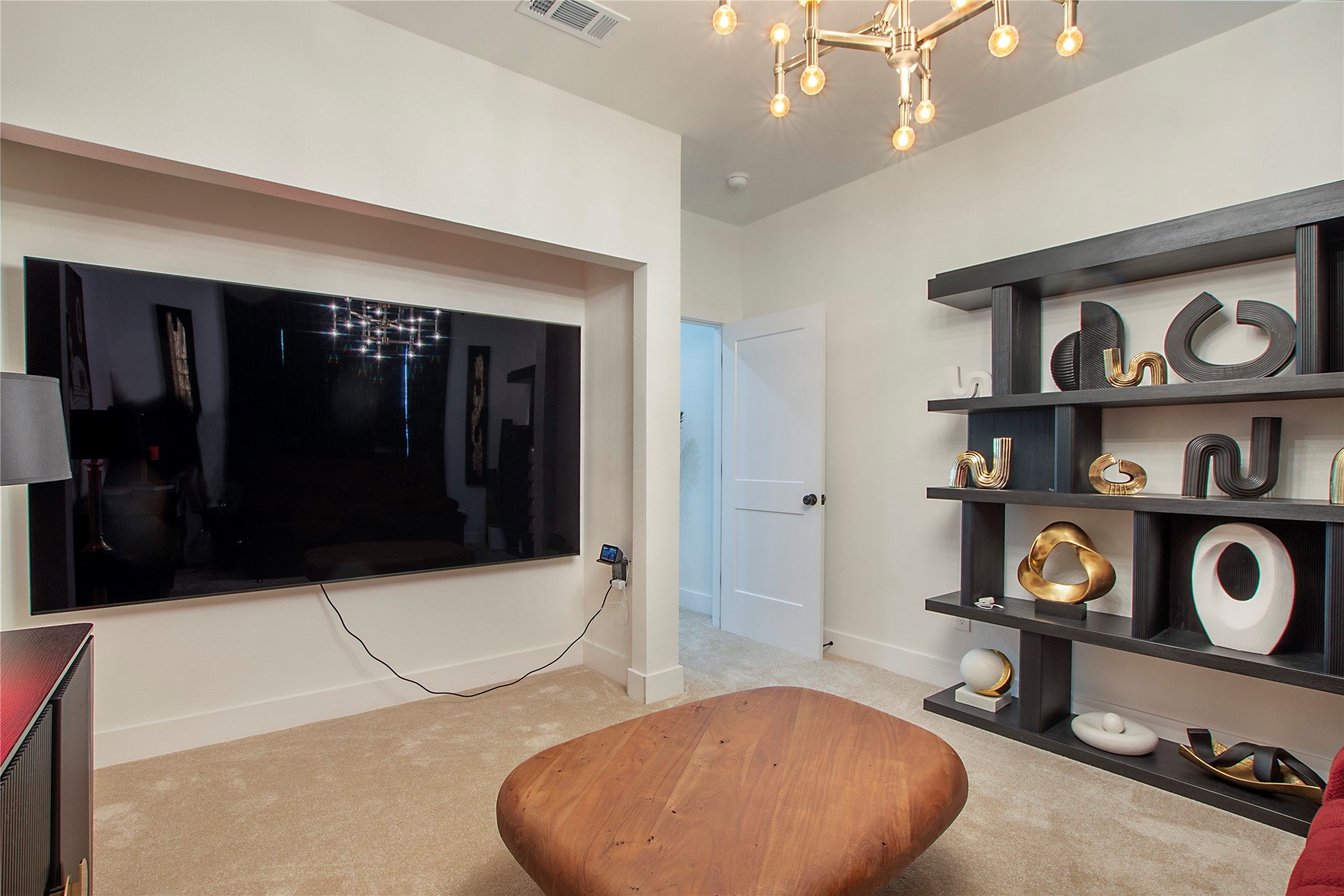 301 Paint Pony Trail N