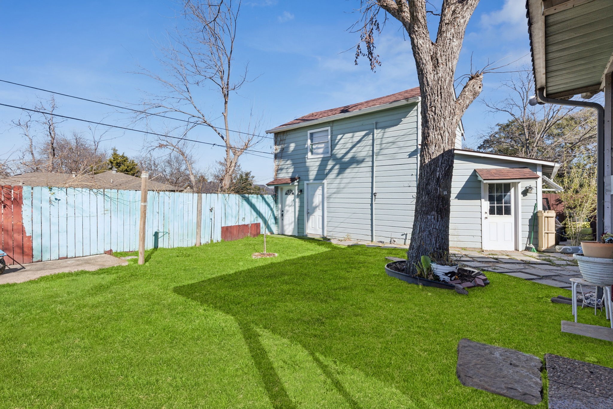 1409 Cedarcrest Drive