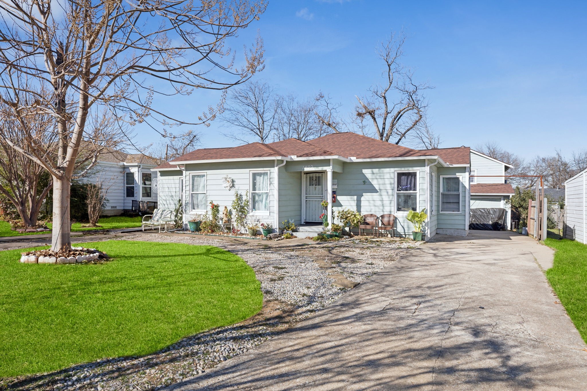 1409 Cedarcrest Drive