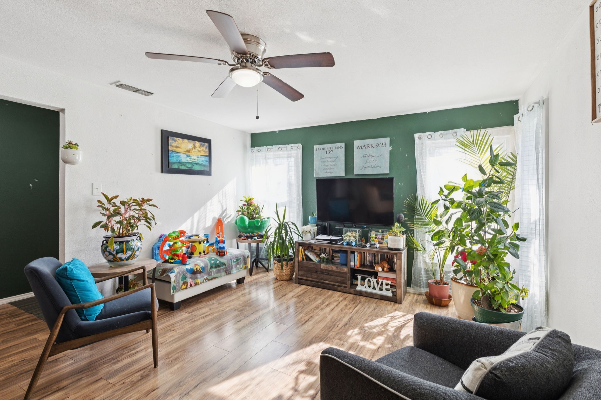 1409 Cedarcrest Drive