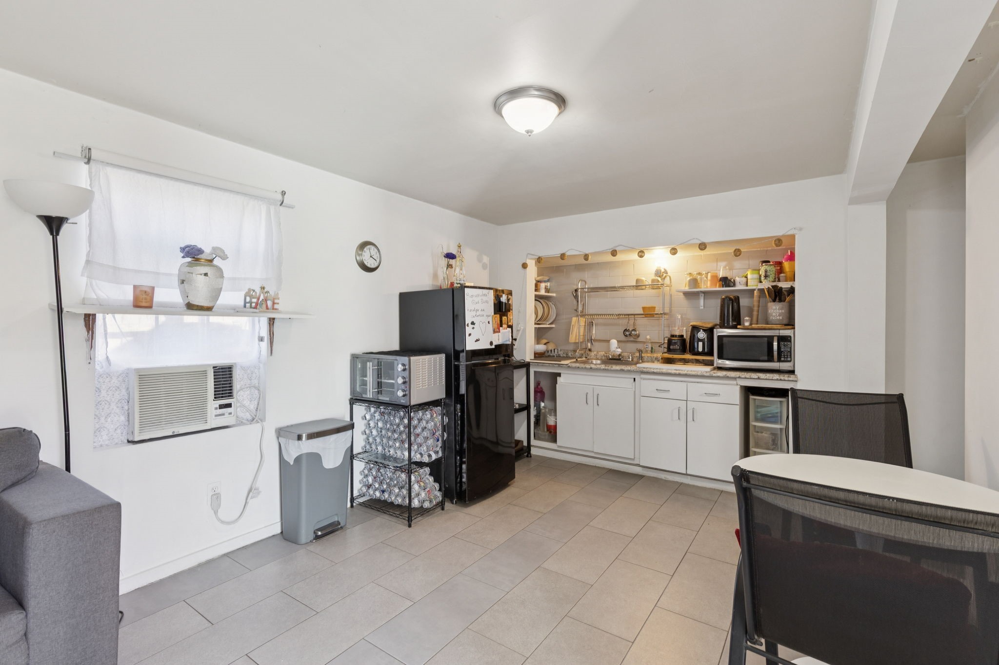 1409 Cedarcrest Drive