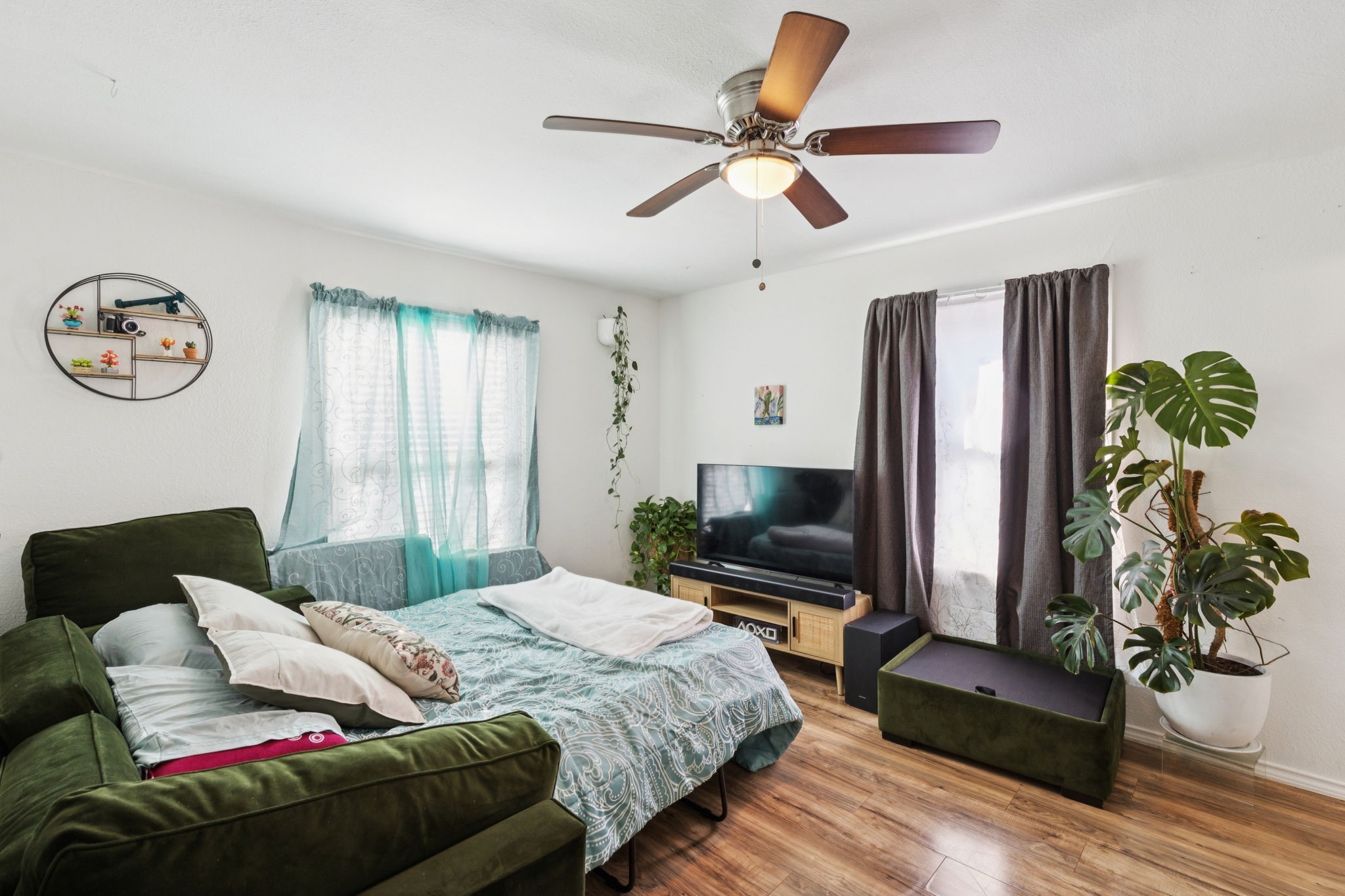 1409 Cedarcrest Drive