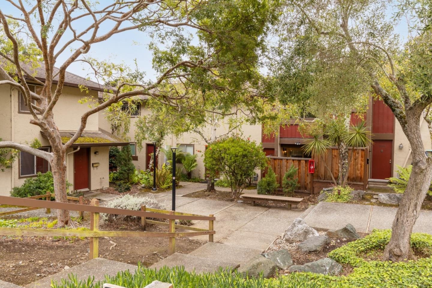 1181 Oddstad Boulevard