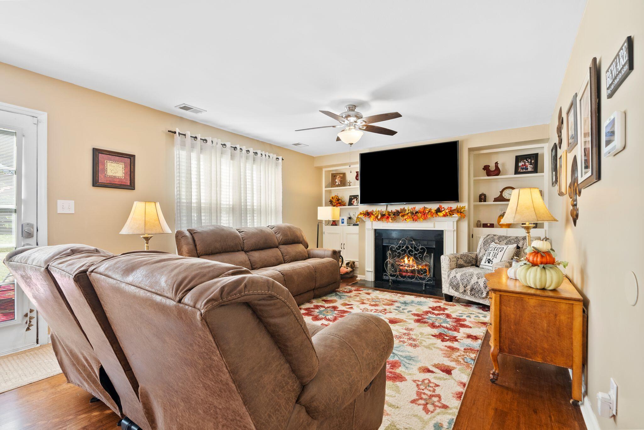 117 Canewood Boulevard