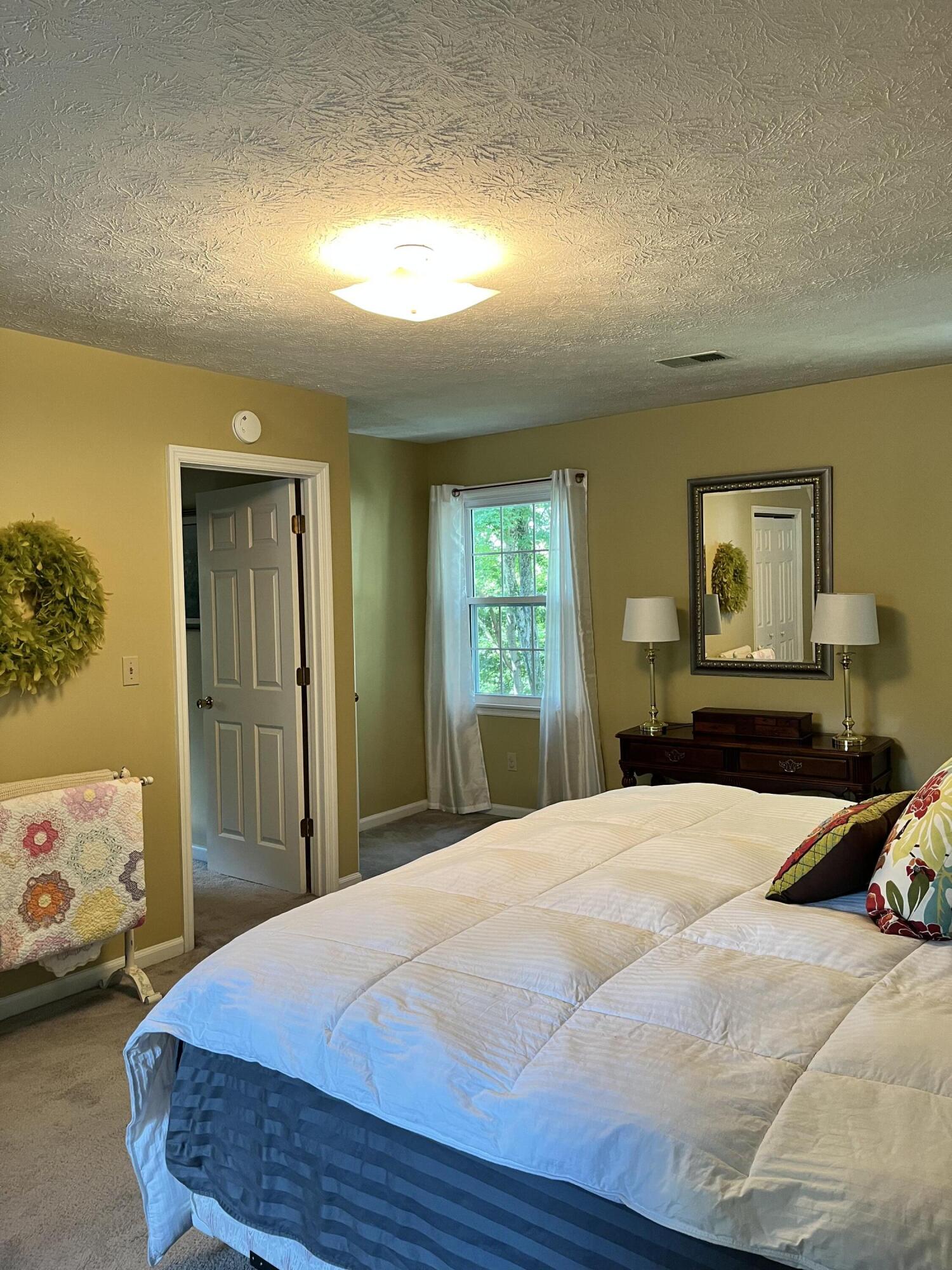 206 Glenbrook Court