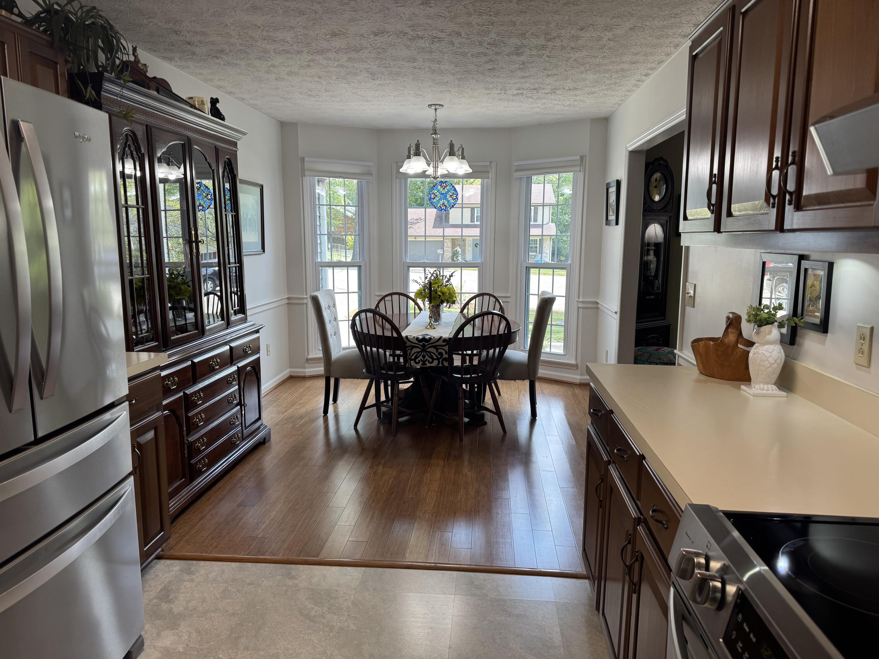 206 Glenbrook Court