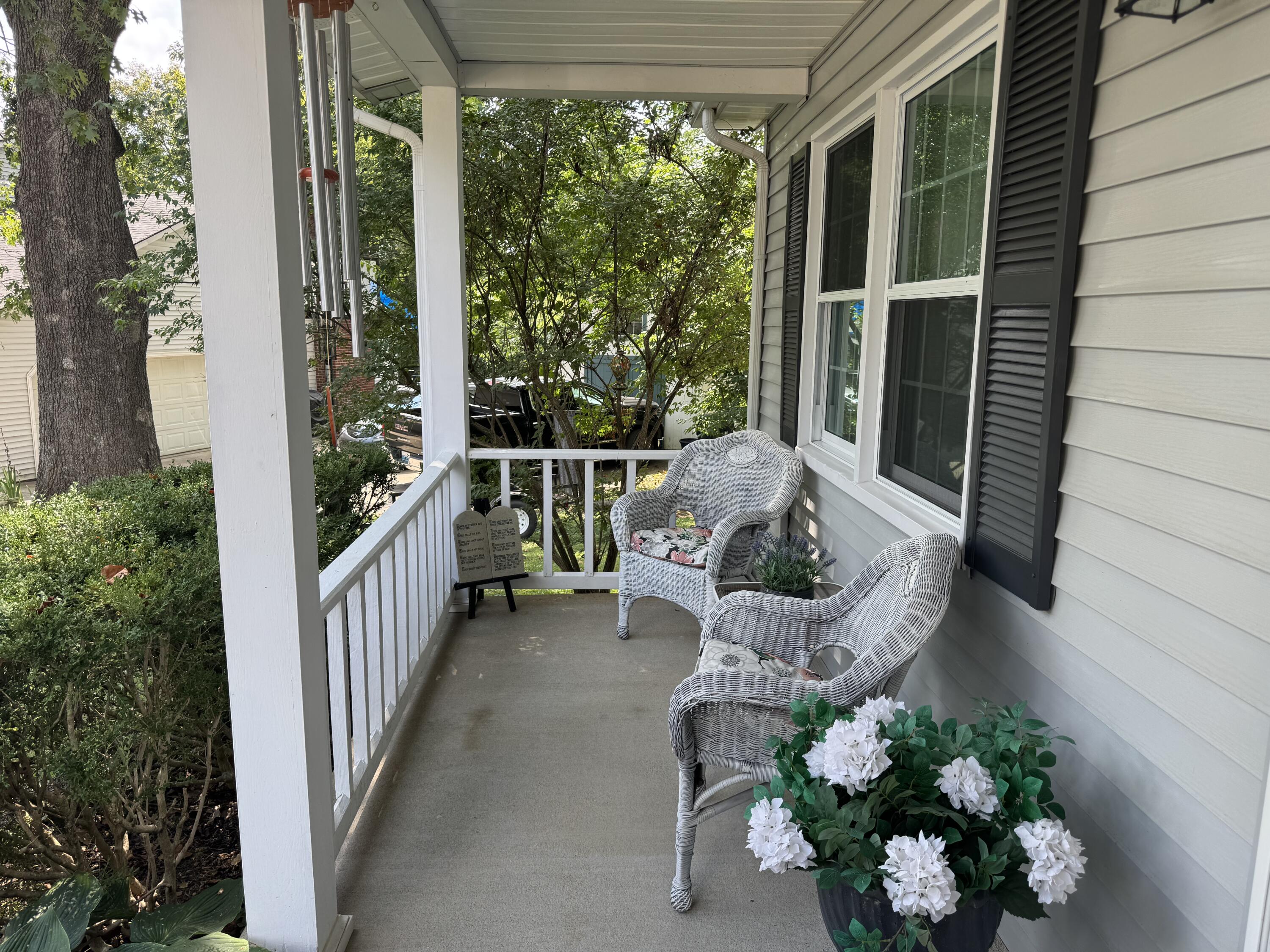 206 Glenbrook Court