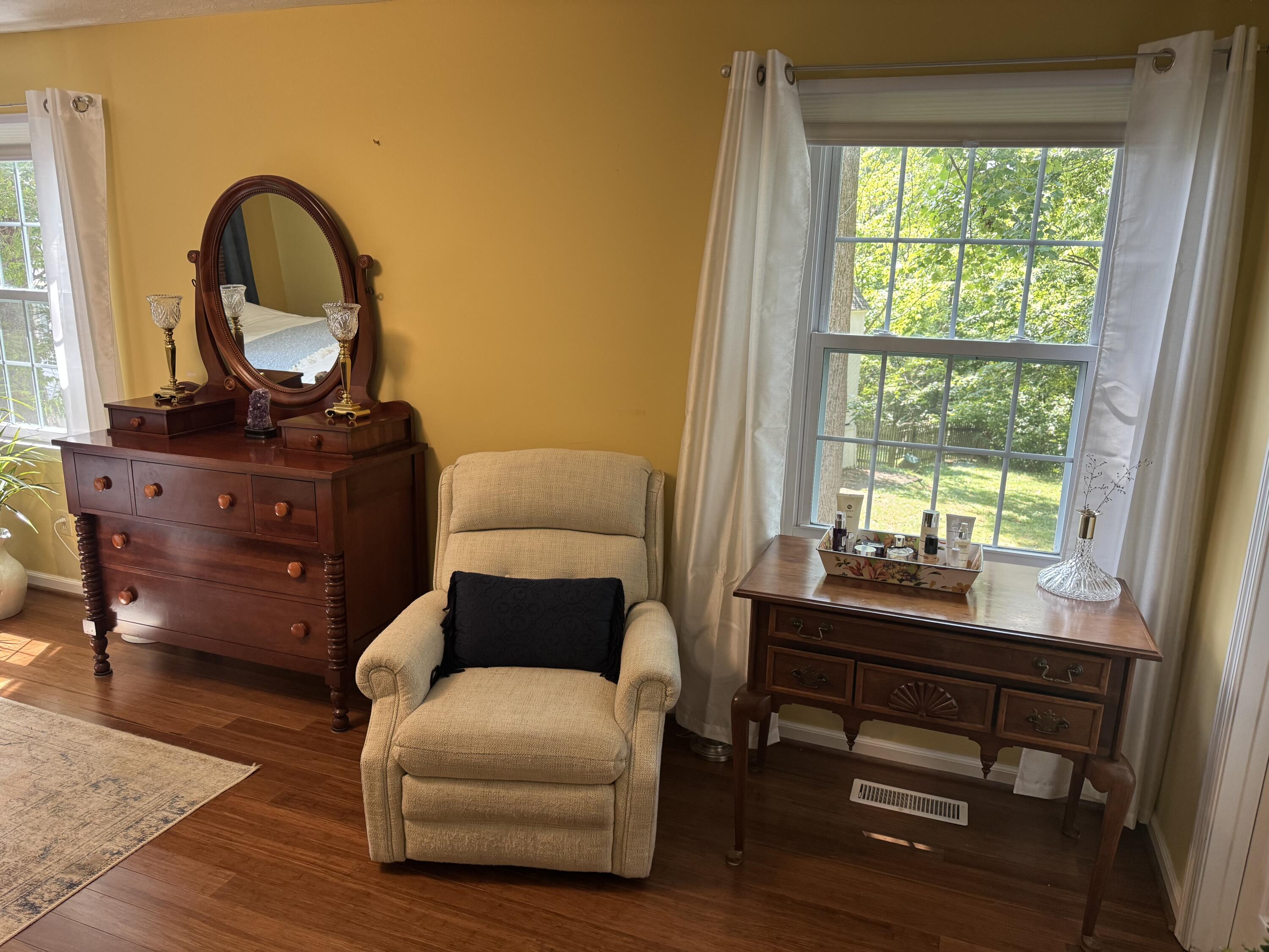 206 Glenbrook Court