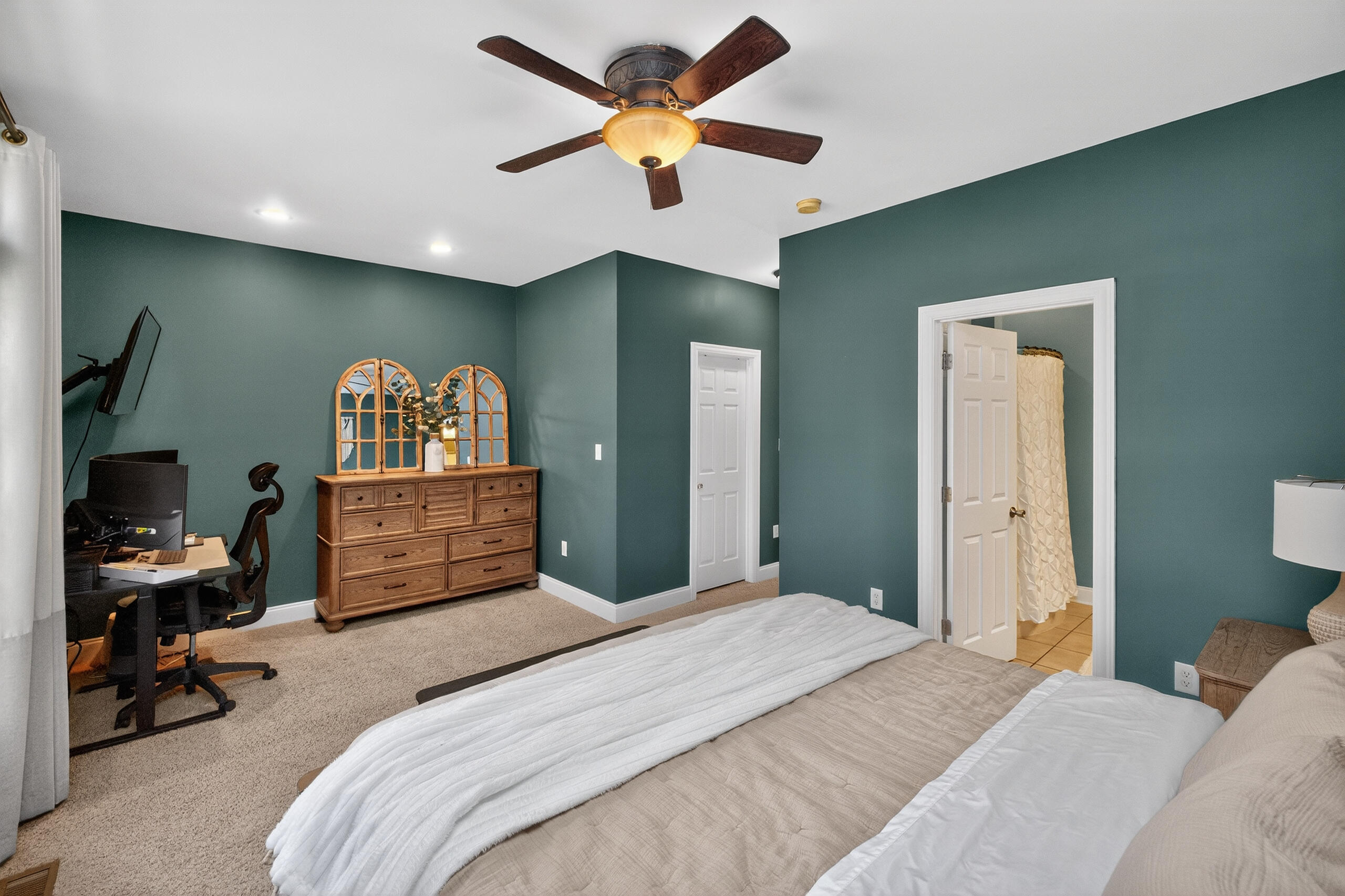 116 Harborside Court