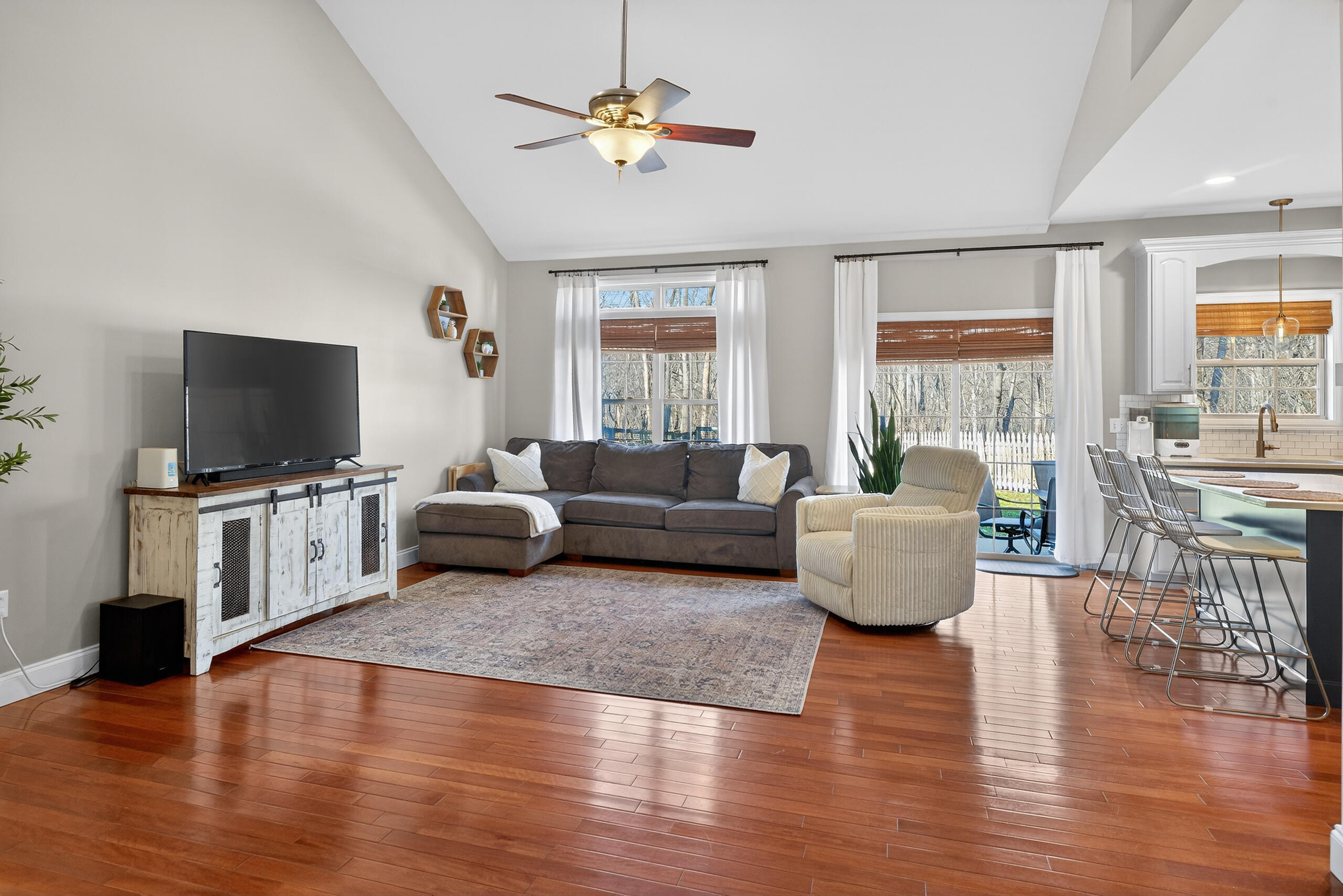 116 Harborside Court