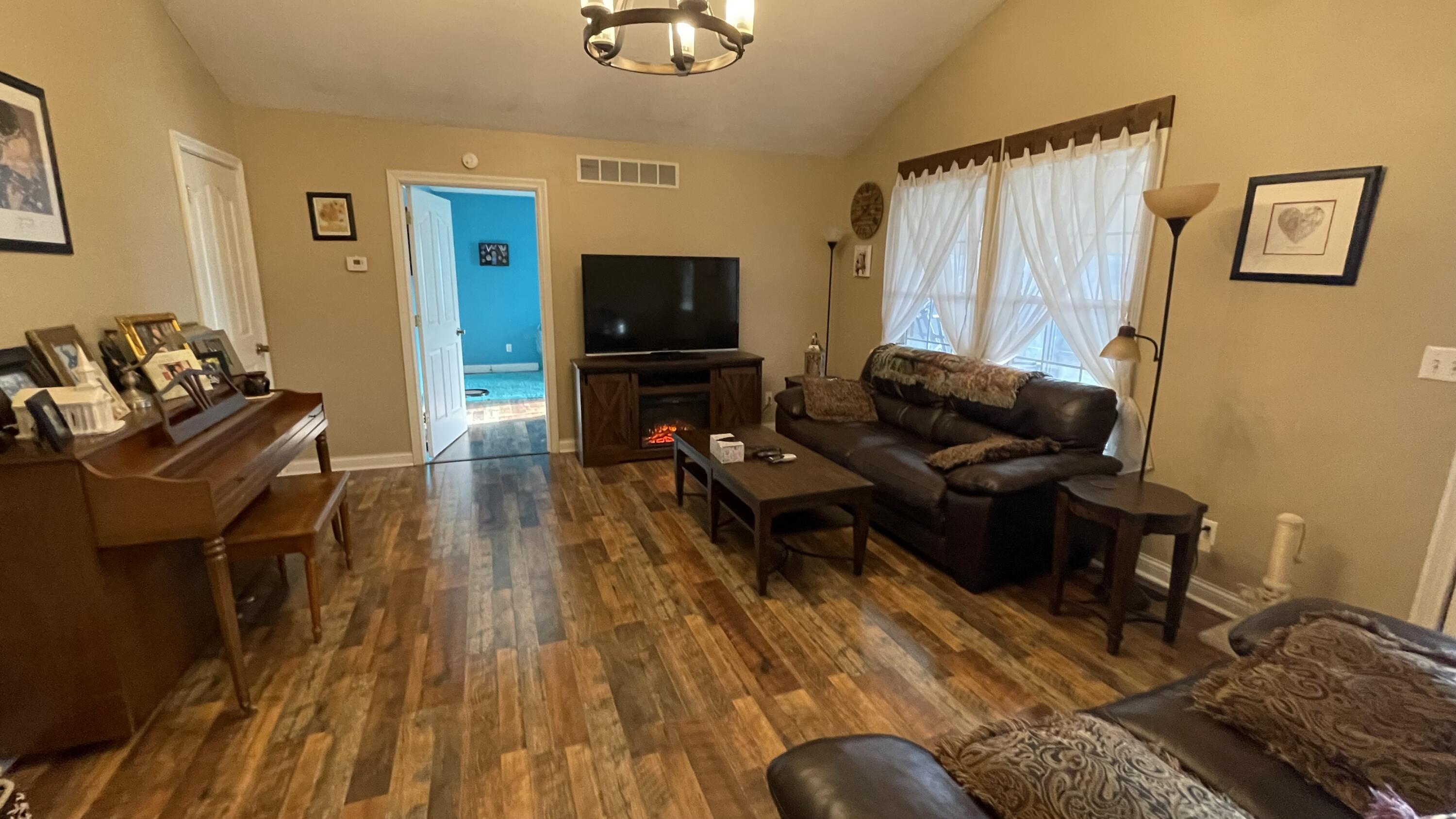 2440 Harp Pike