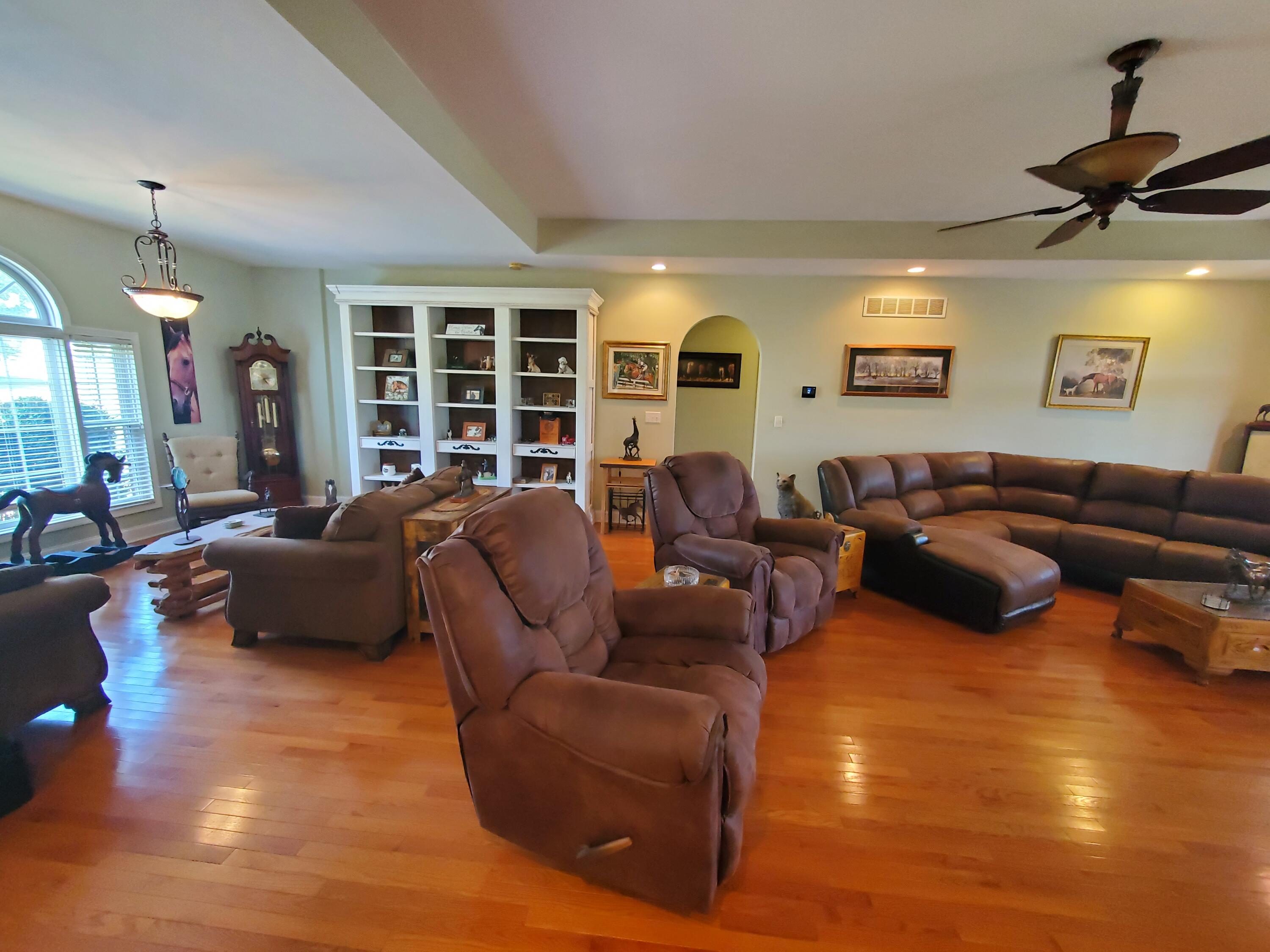 696 Pea Ridge Road