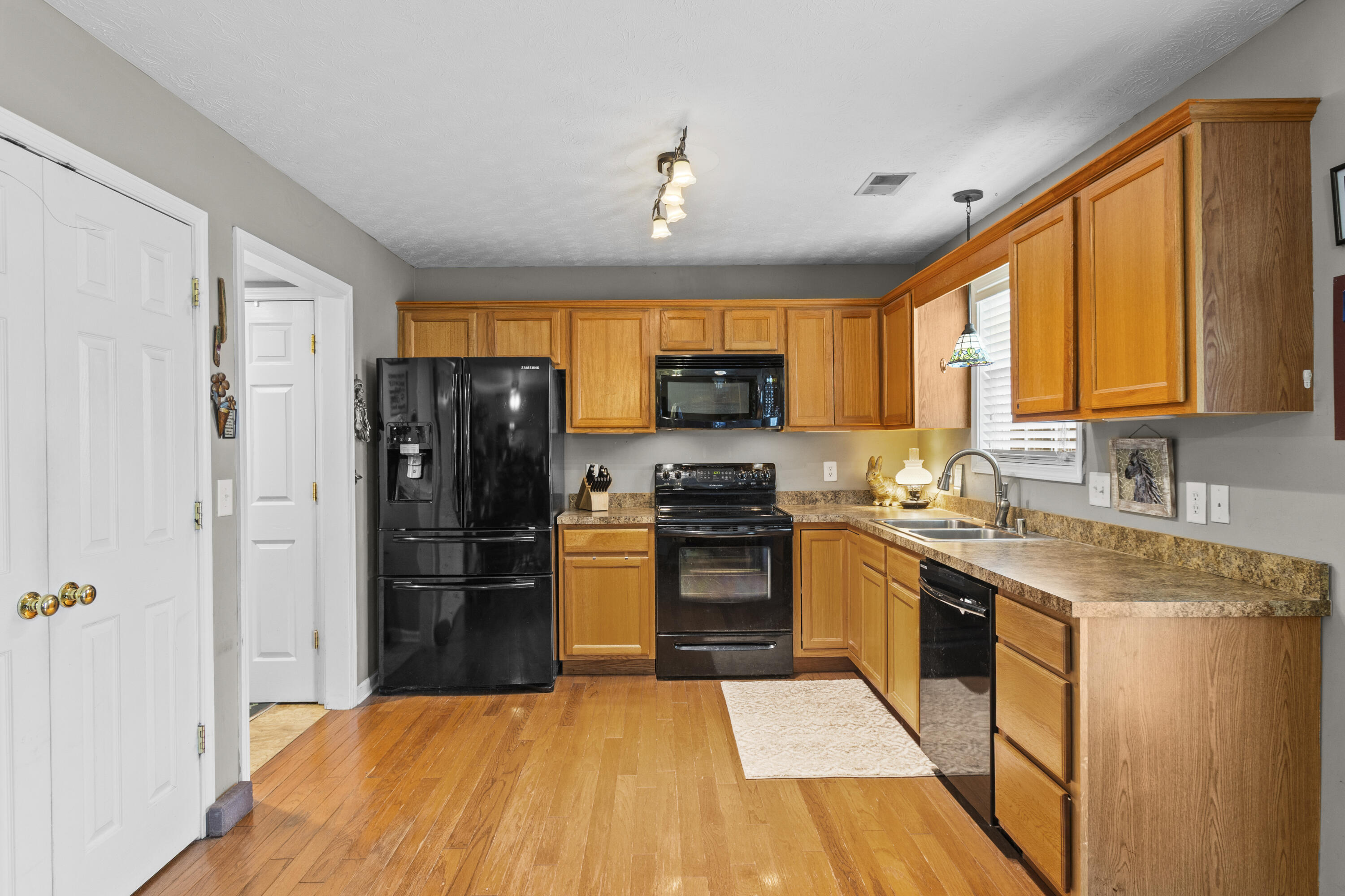 136 Sturbridge Lane