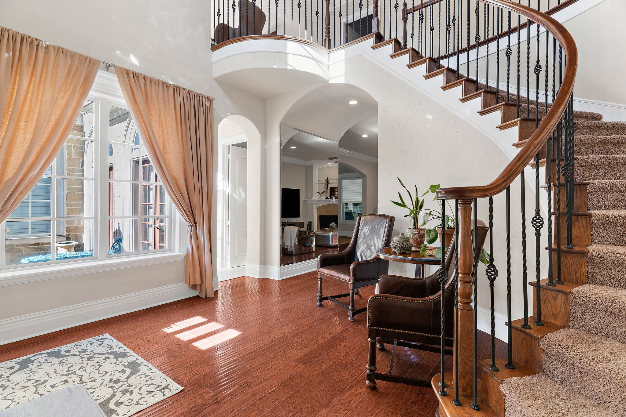 917 Belclaire Circle