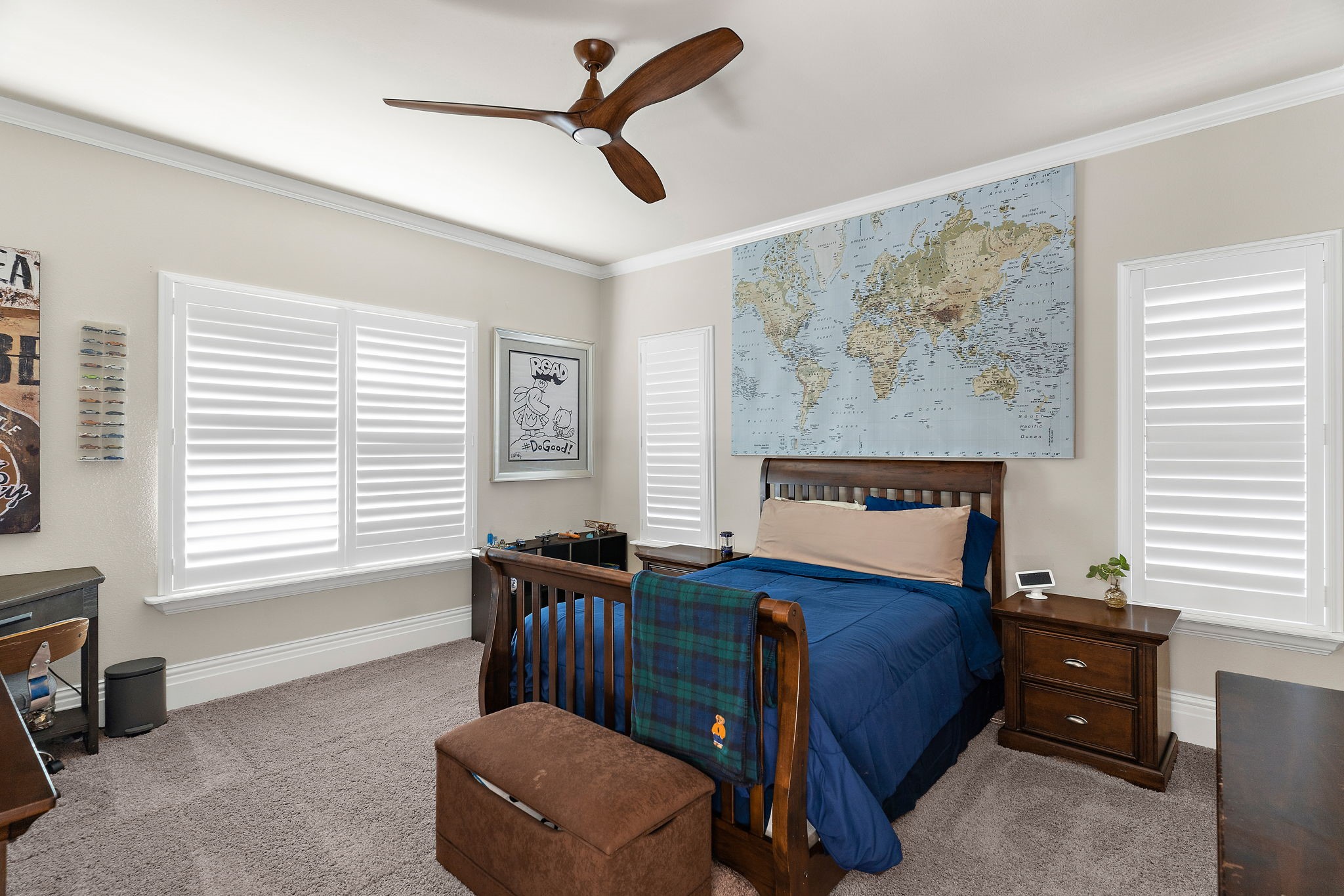 917 Belclaire Circle