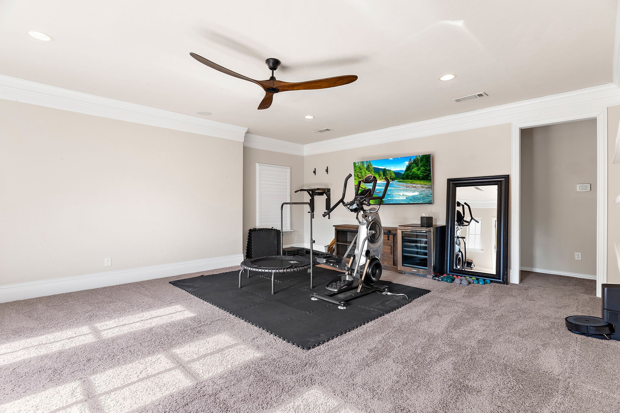 917 Belclaire Circle