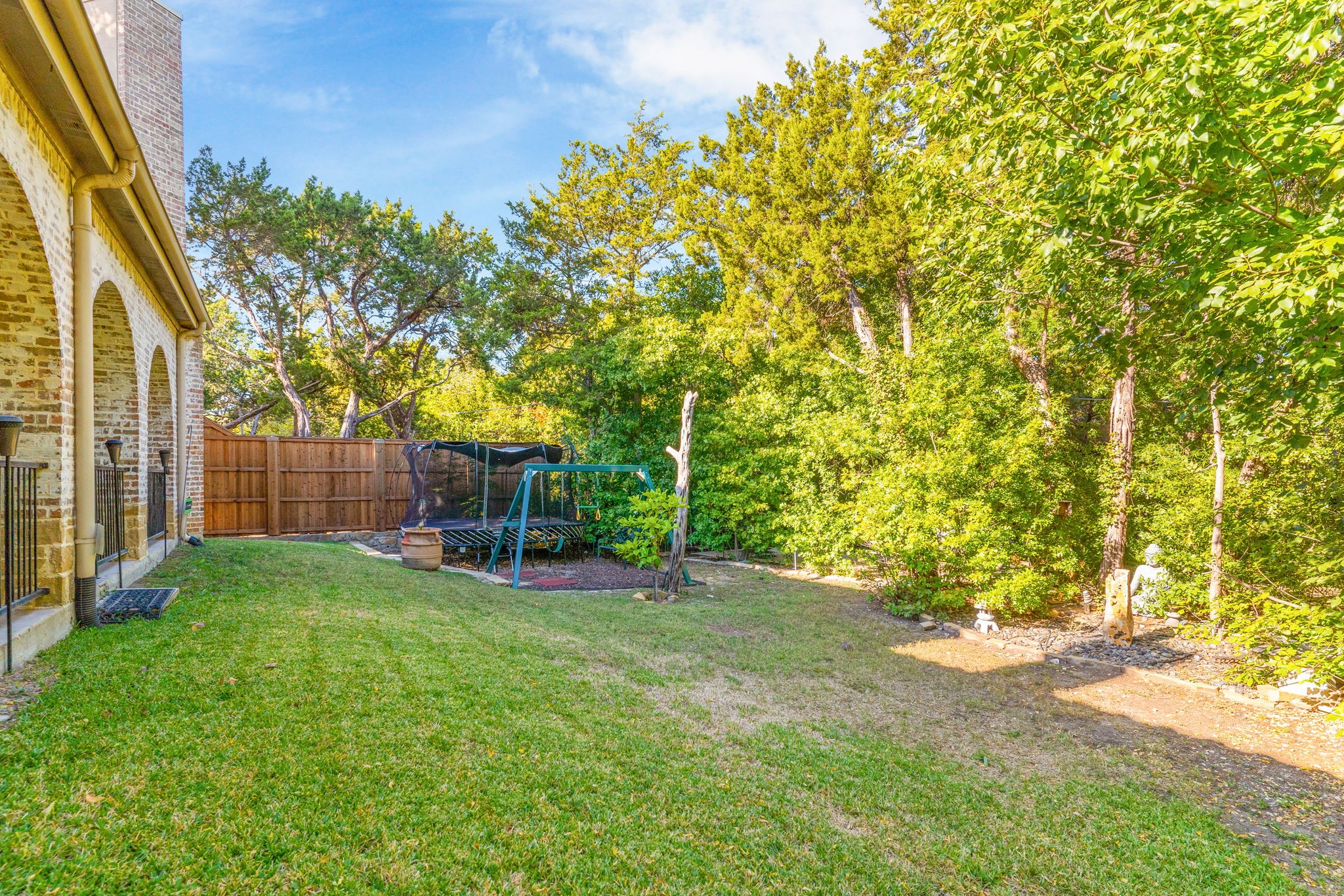 917 Belclaire Circle
