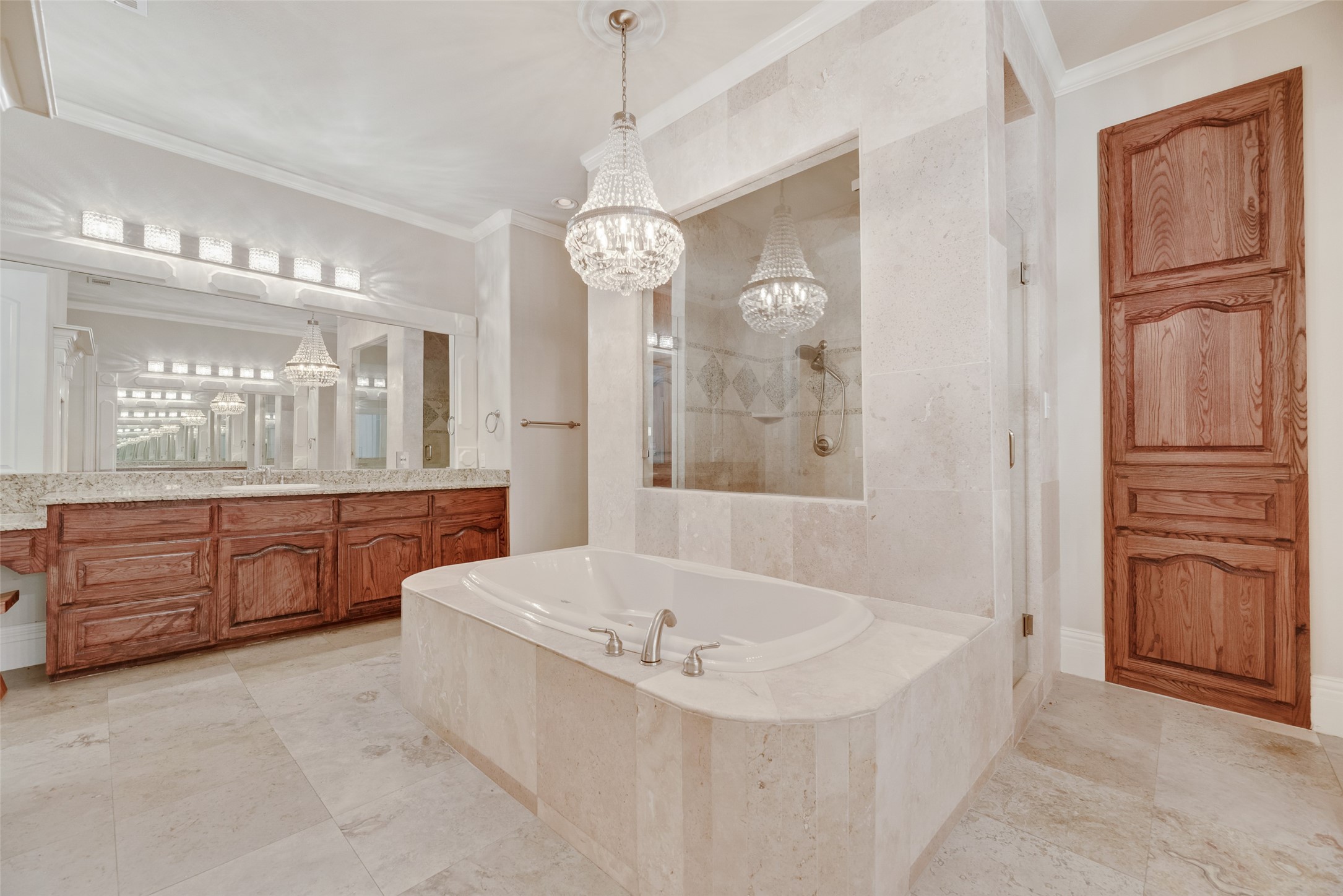 917 Belclaire Circle
