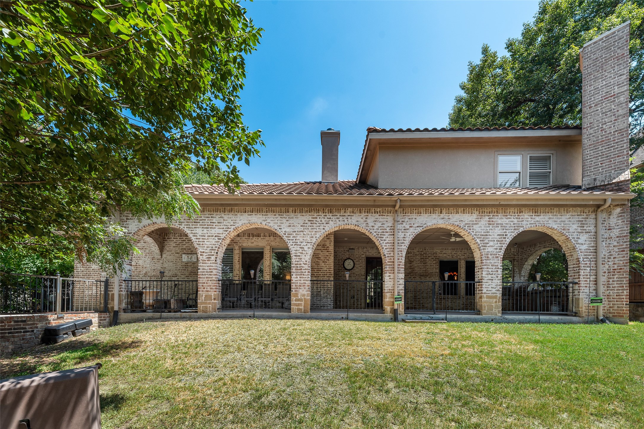 917 Belclaire Circle