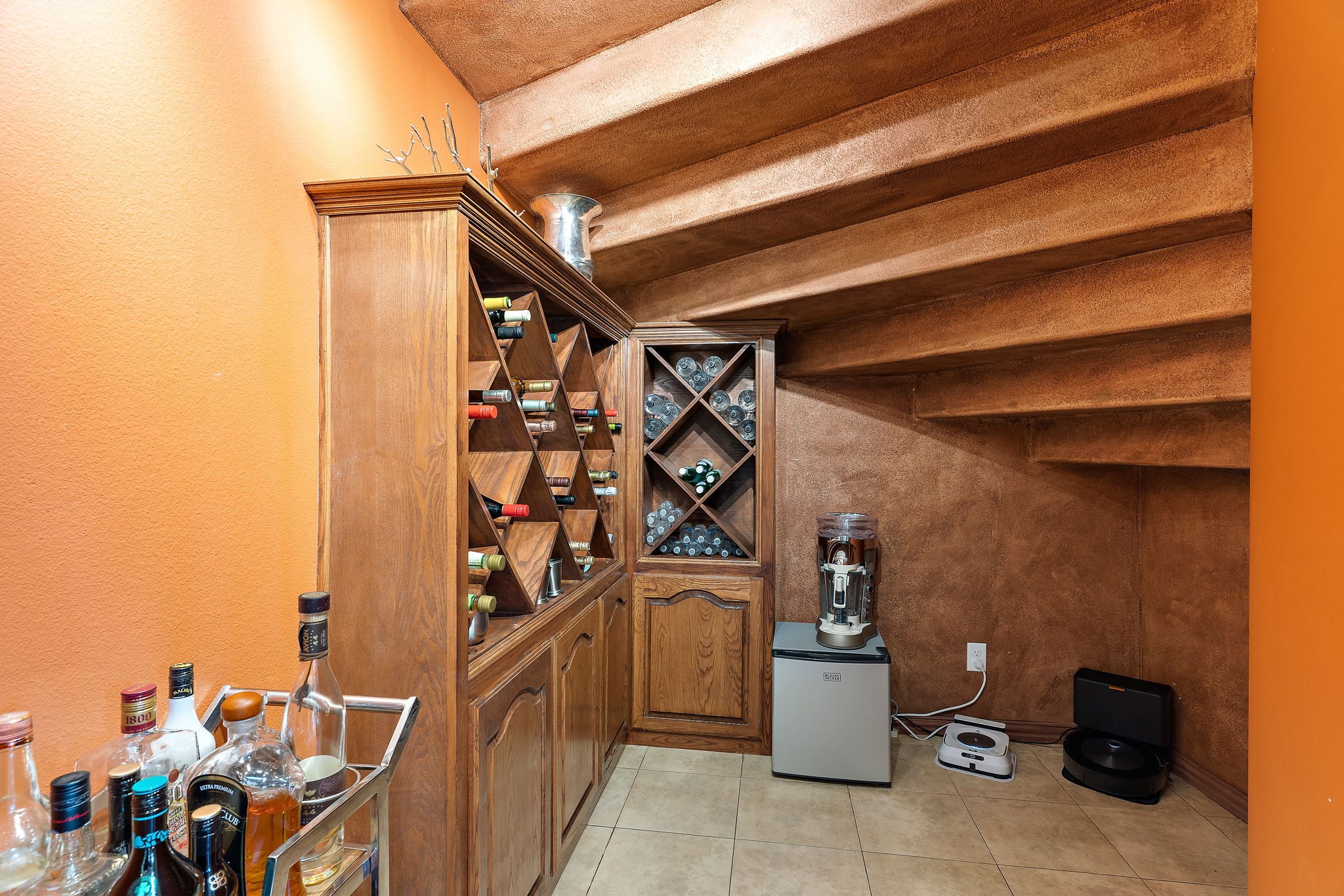 917 Belclaire Circle
