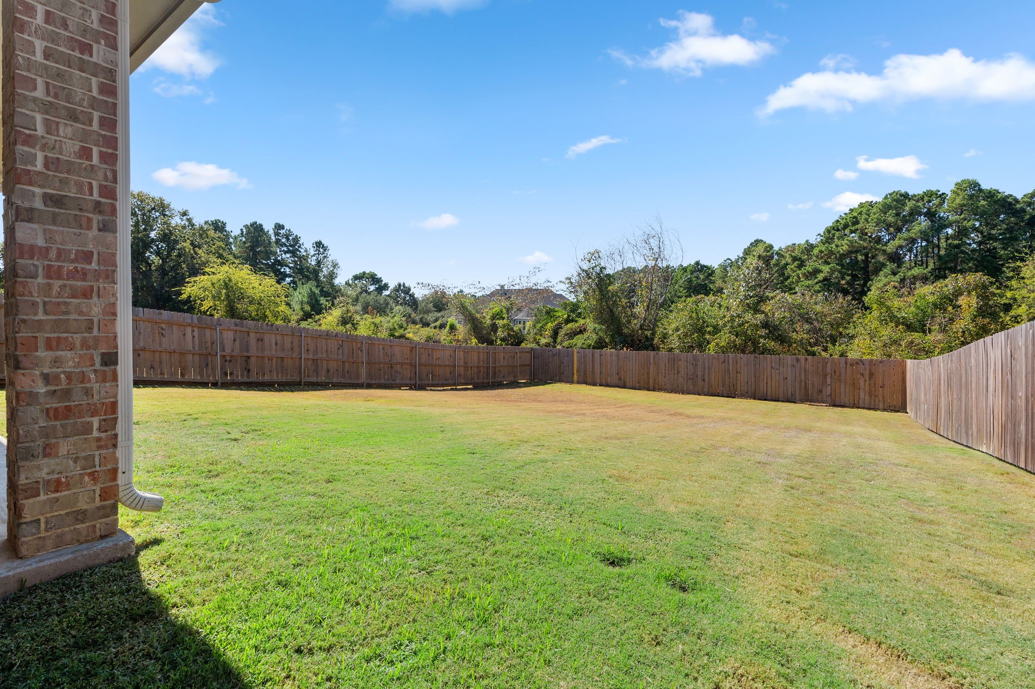 6015 Pine Cone Lane
