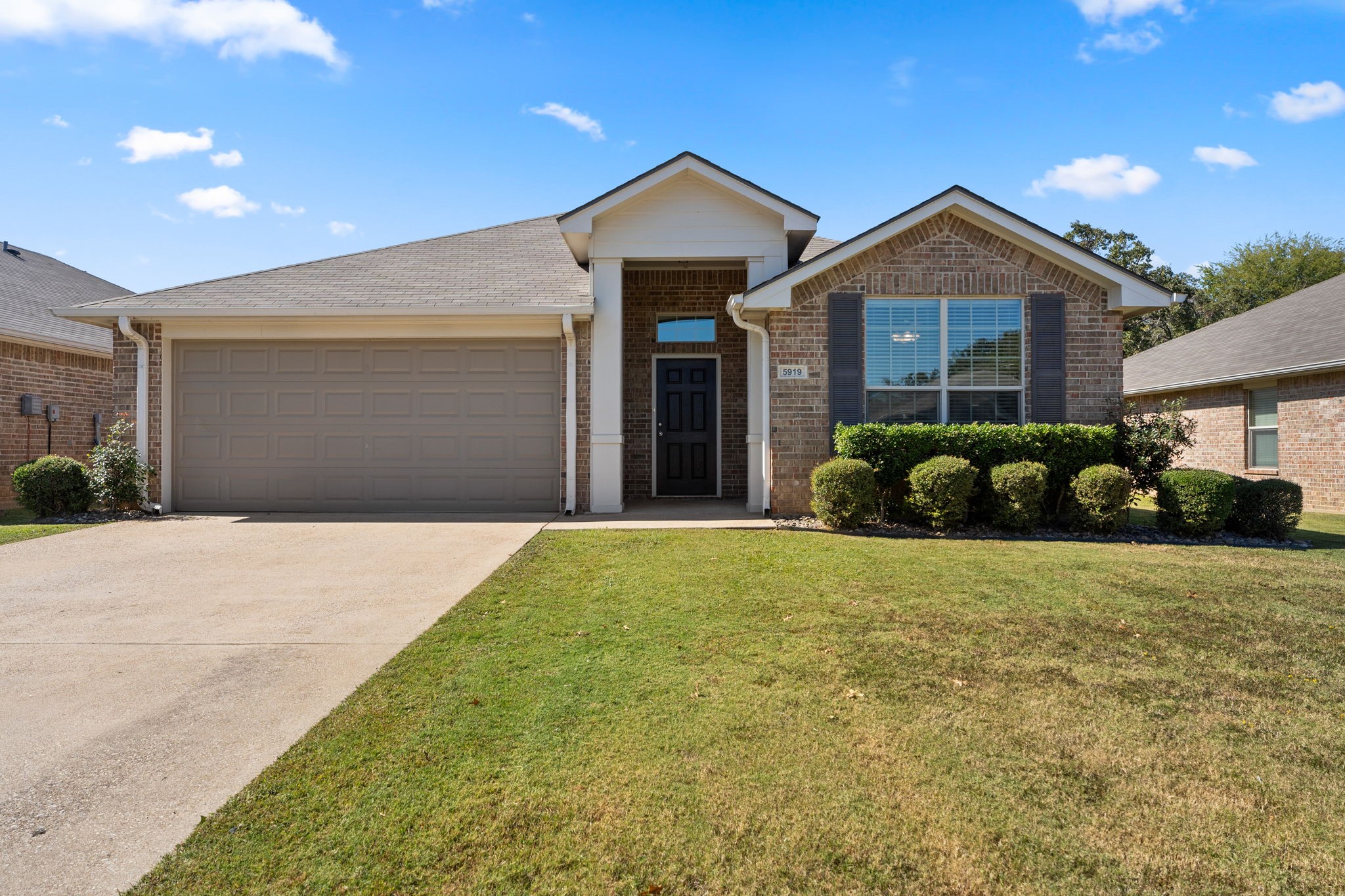 6015 Pine Cone Lane