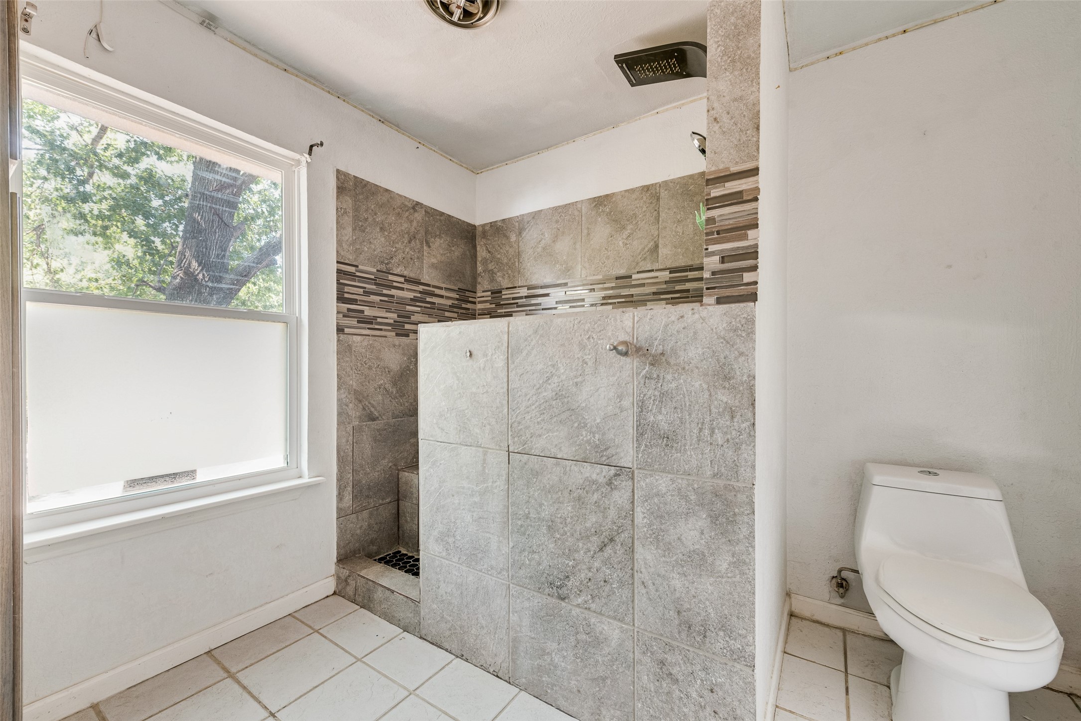 1205 Circle Lane