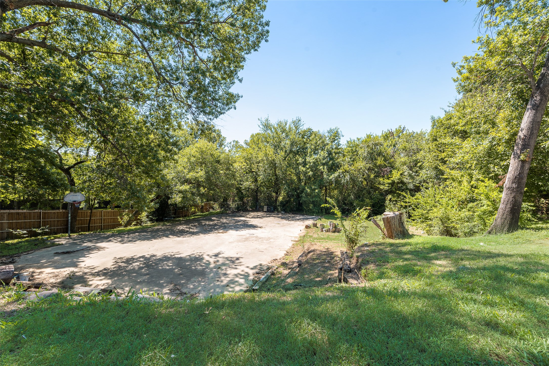 1205 Circle Lane