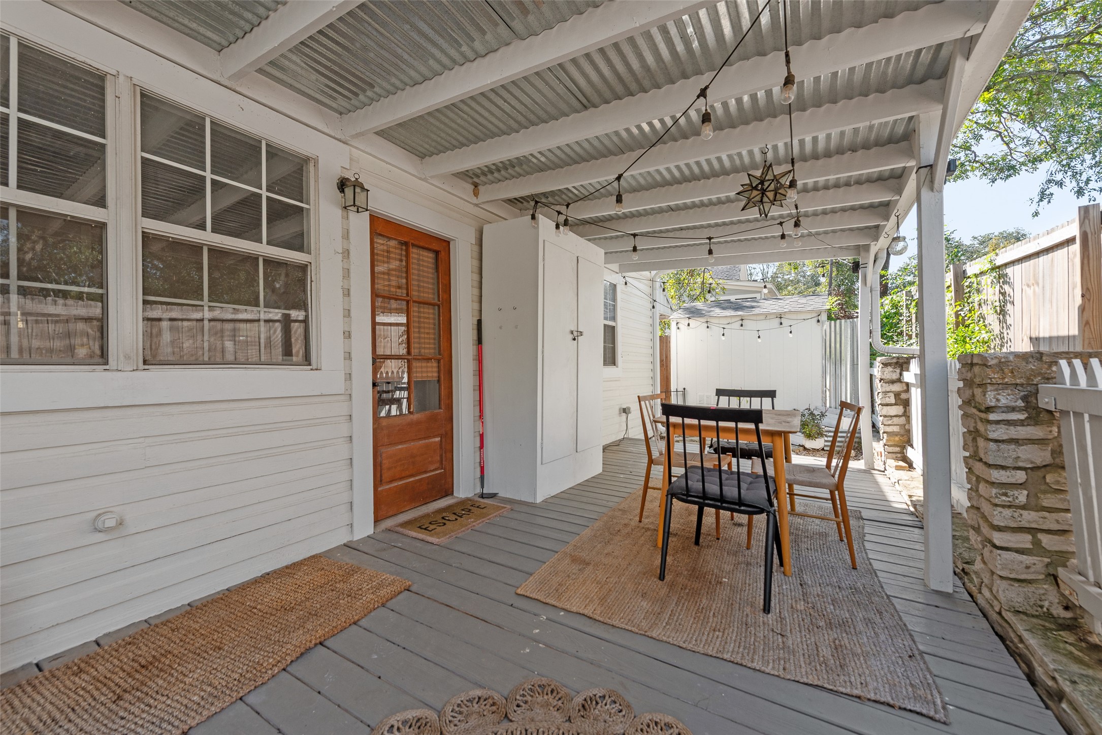 318 S Walnut Street