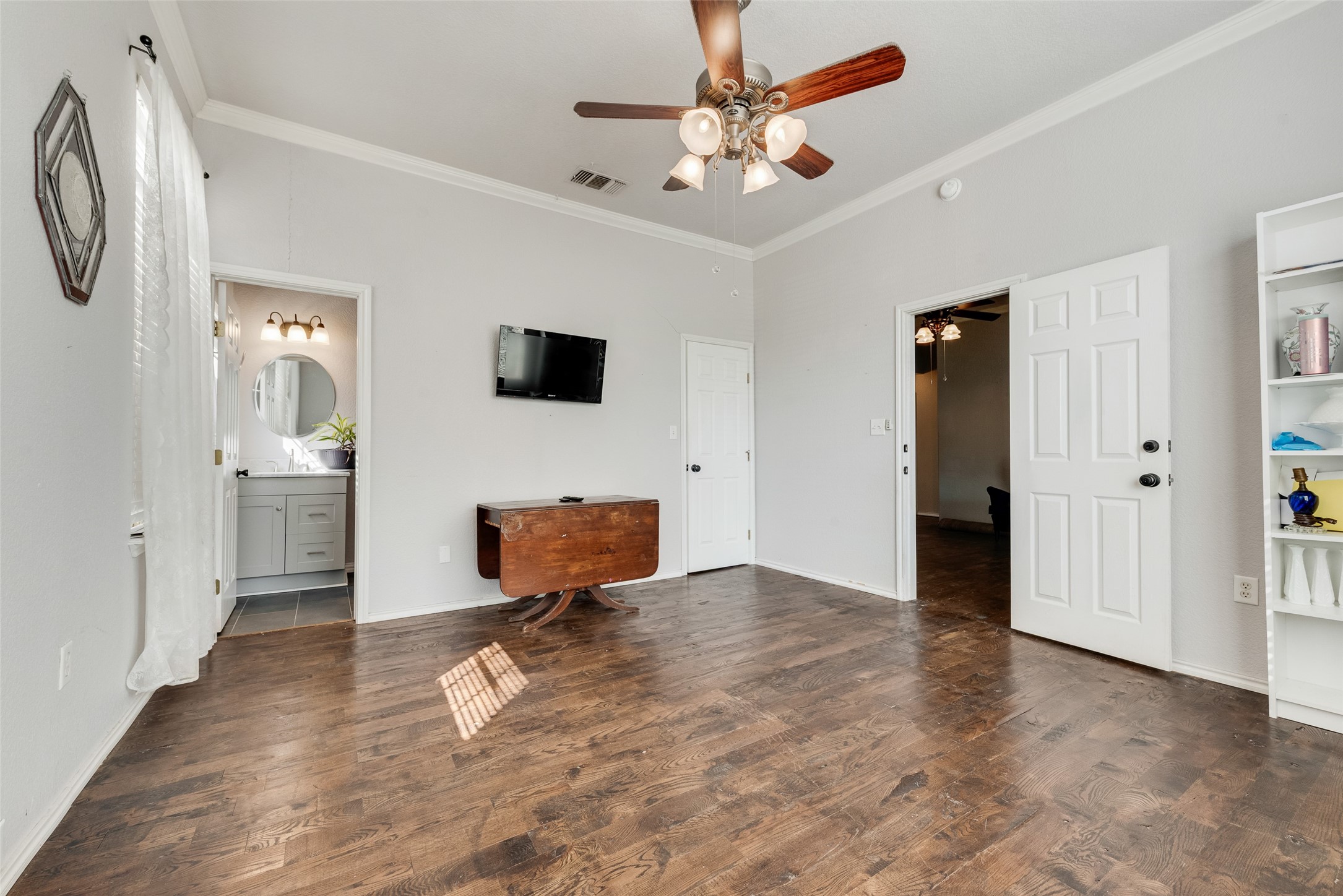 318 S Walnut Street