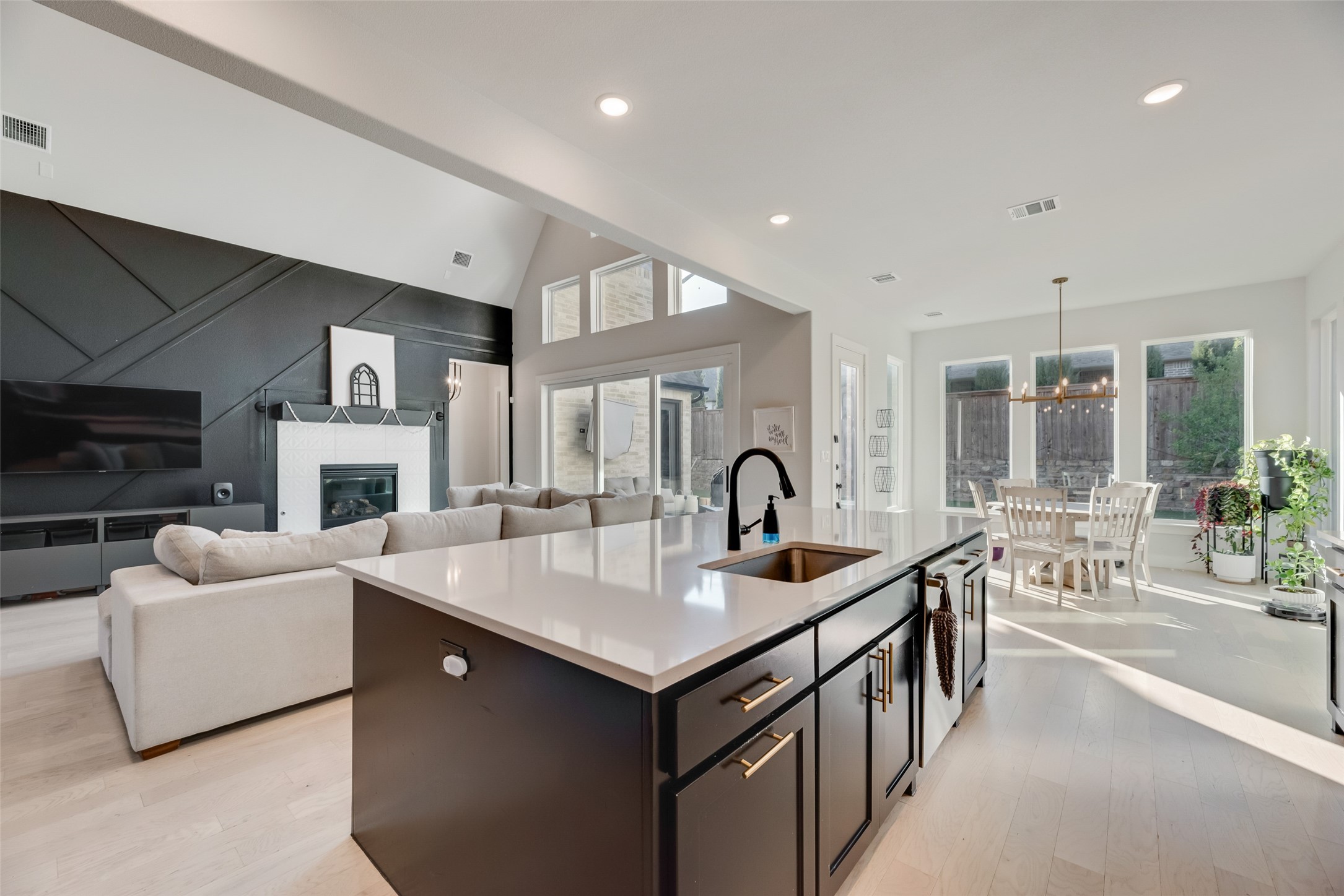 4113 Heatherton Drive