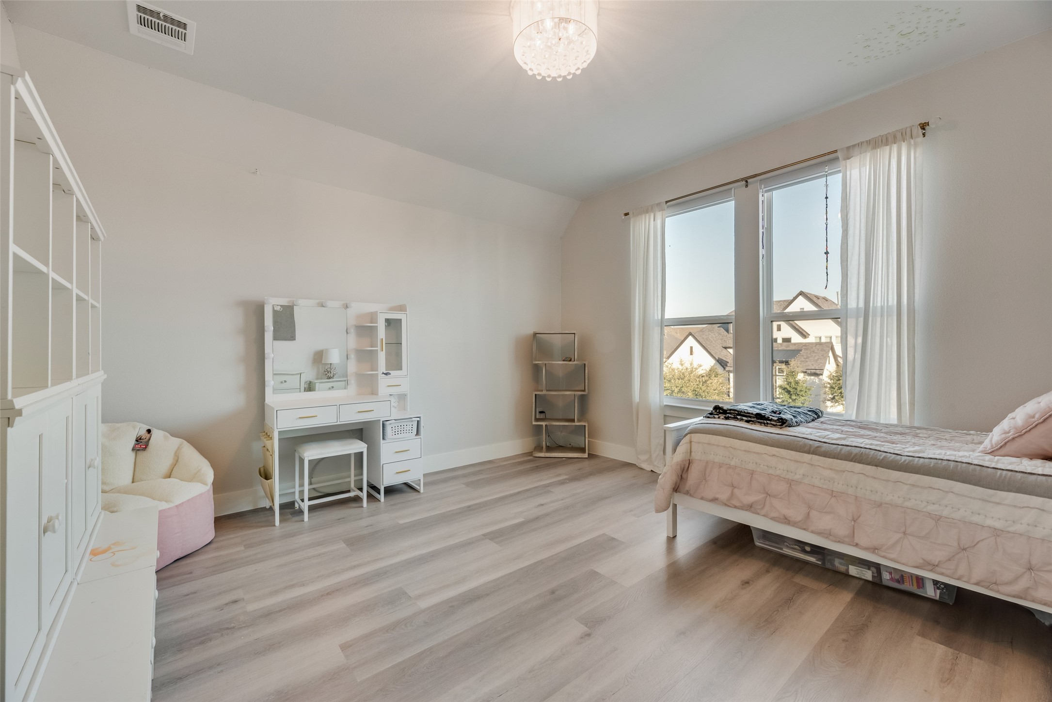 4113 Heatherton Drive