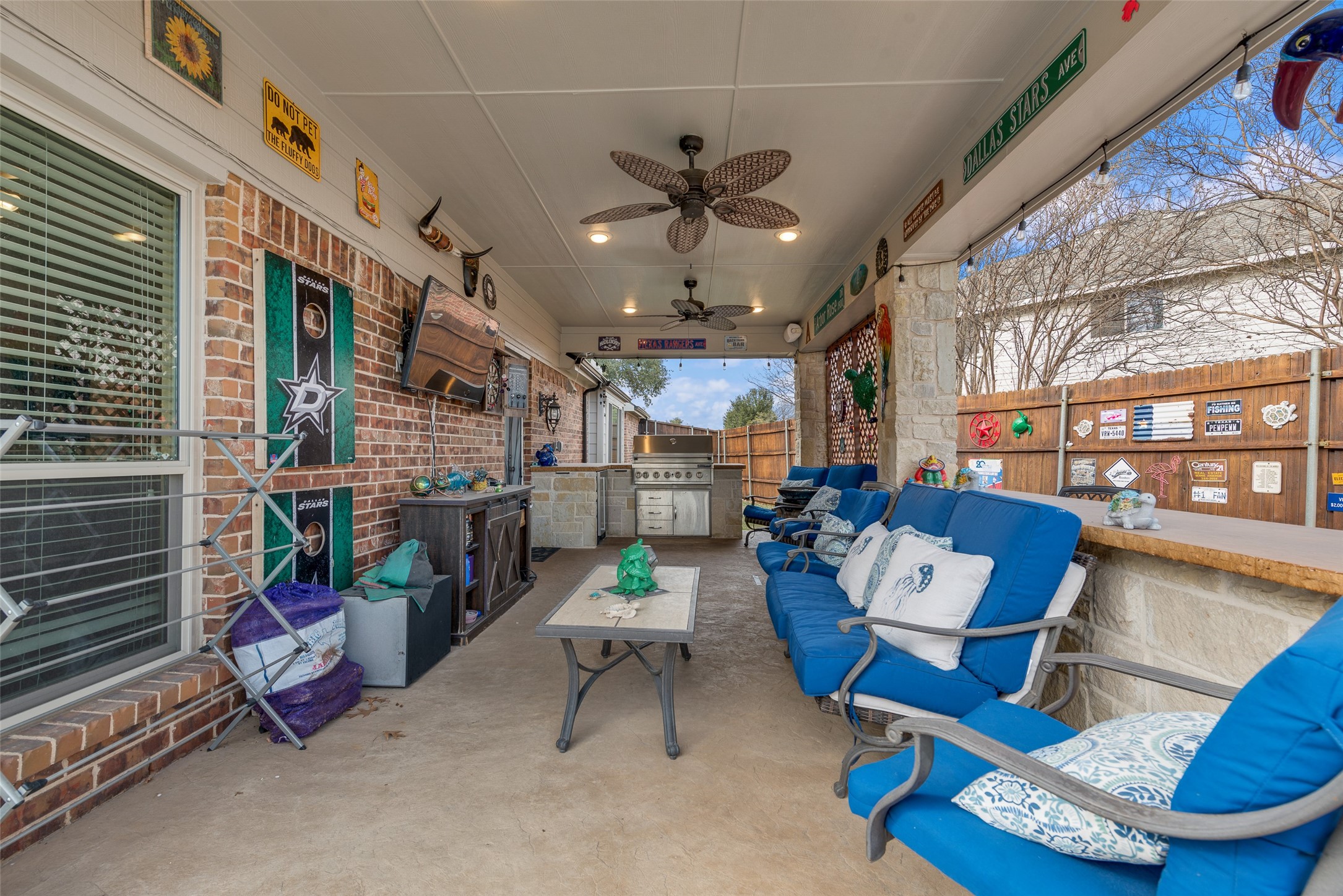 2435 Beachview Drive