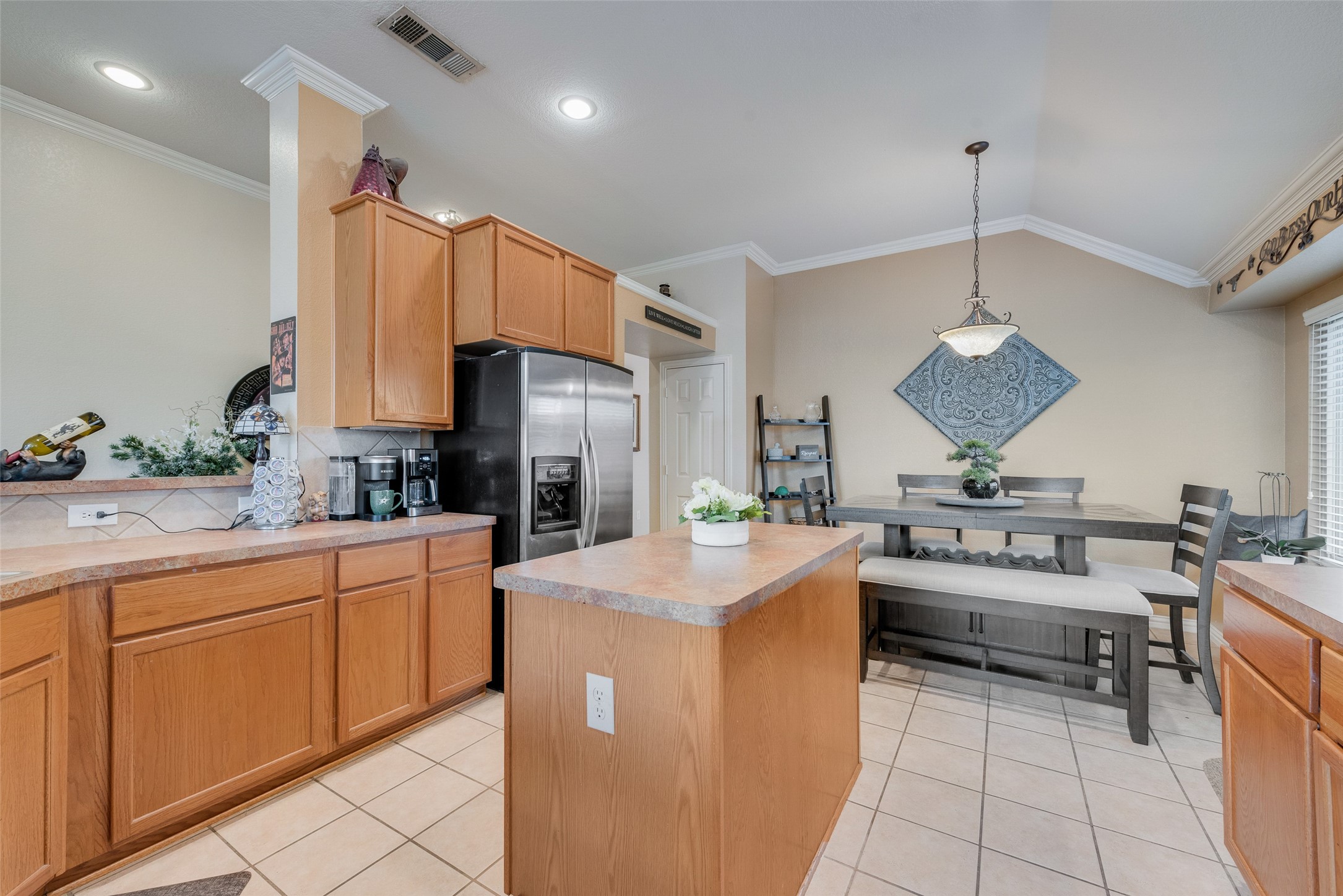 2435 Beachview Drive