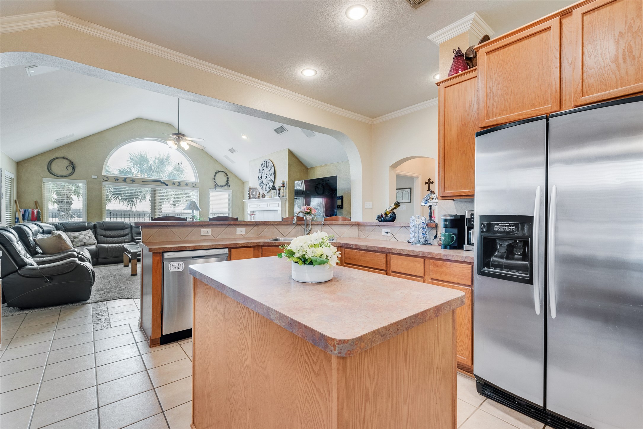 2435 Beachview Drive