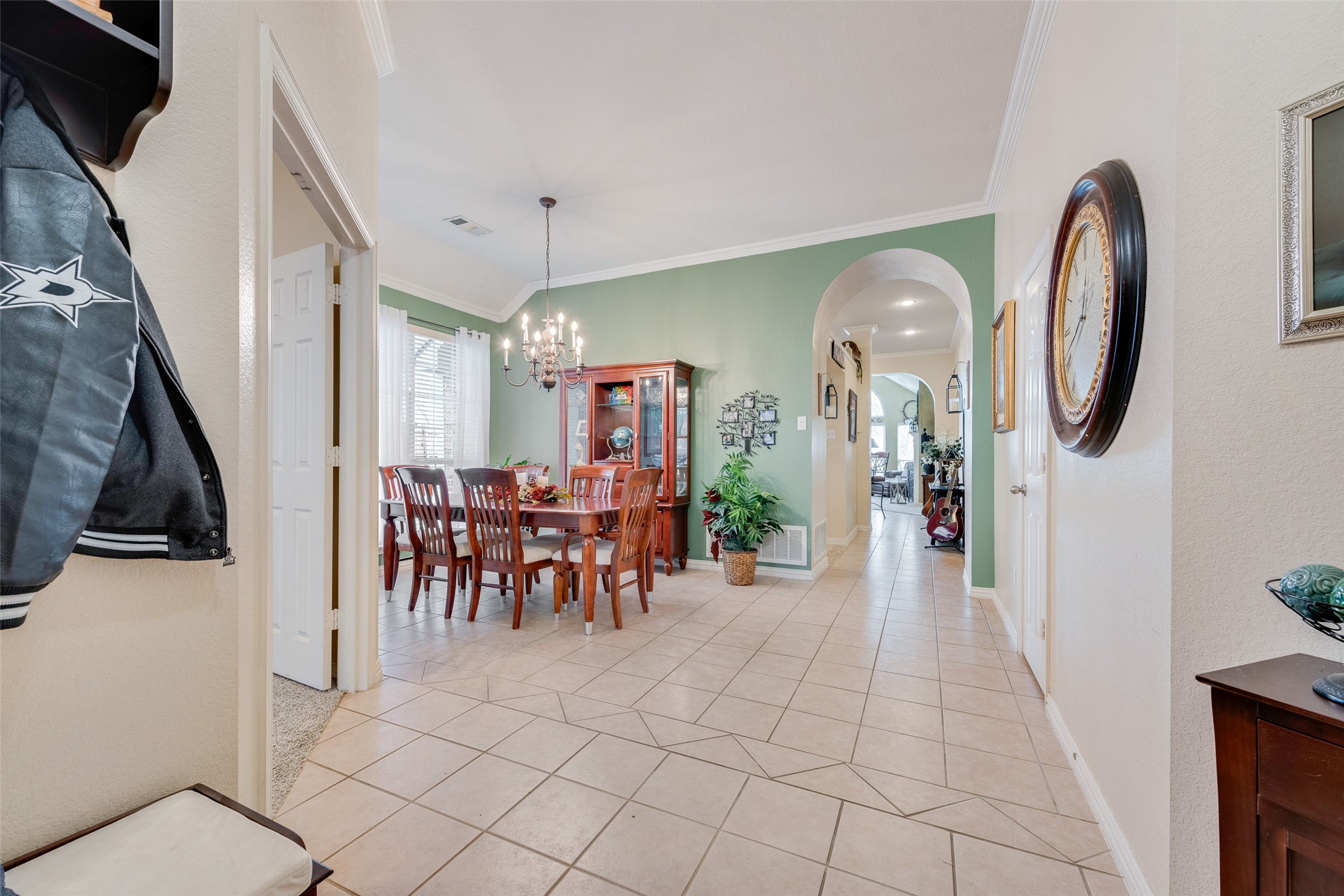 2435 Beachview Drive