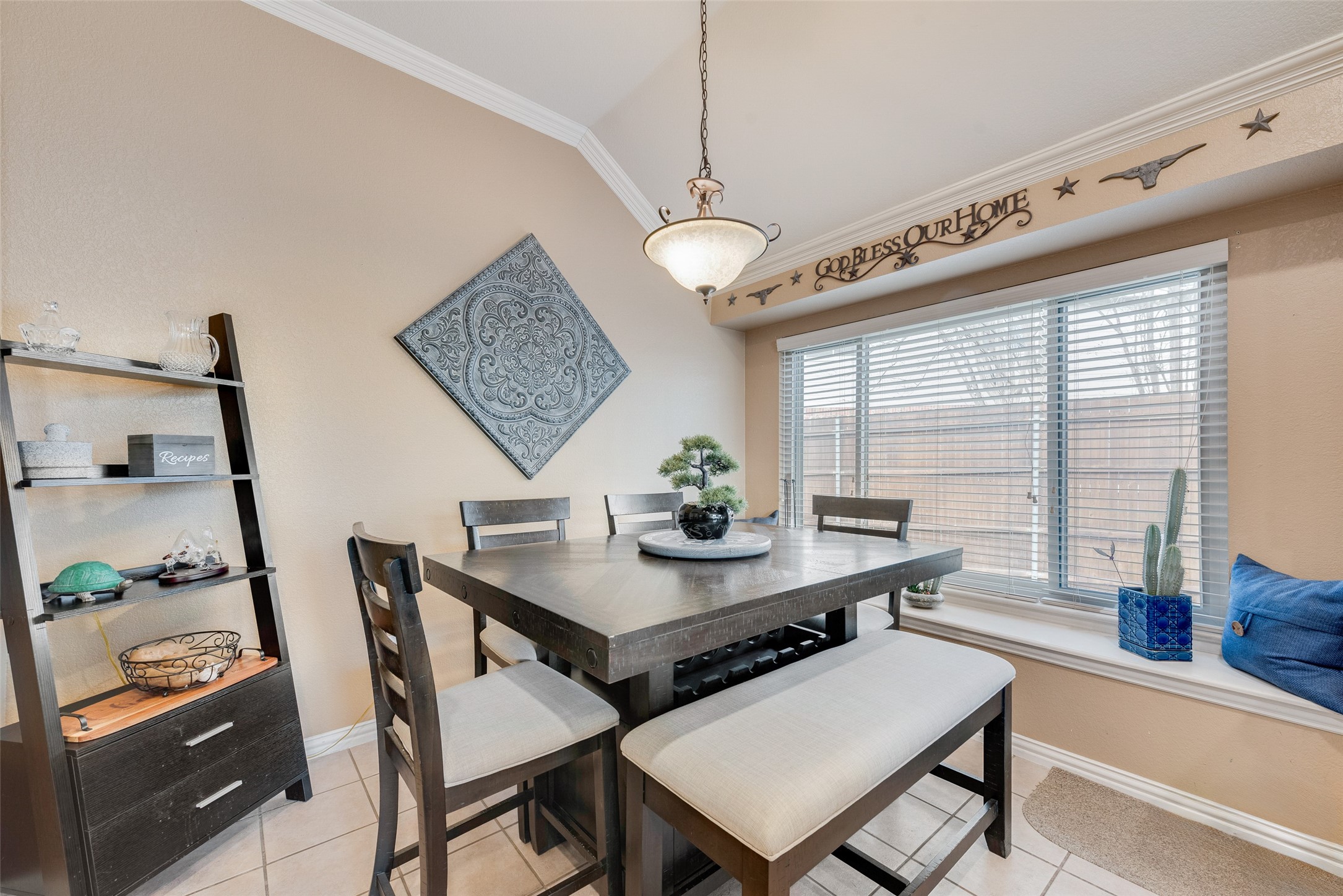 2435 Beachview Drive