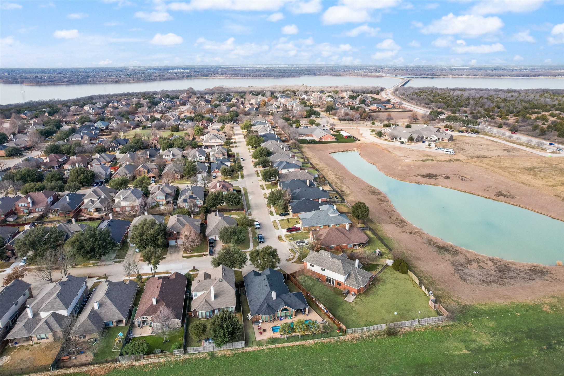 2435 Beachview Drive