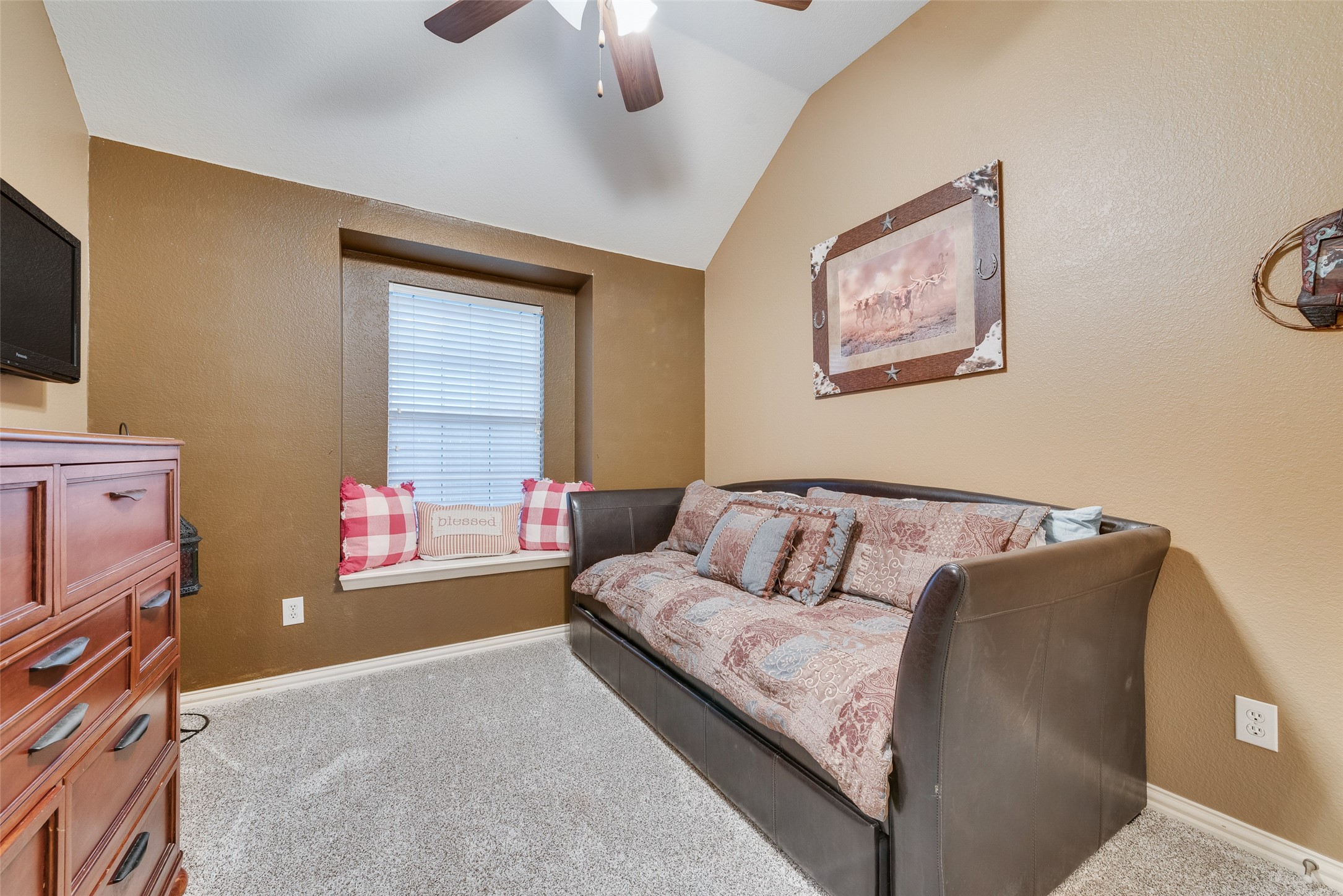 2435 Beachview Drive