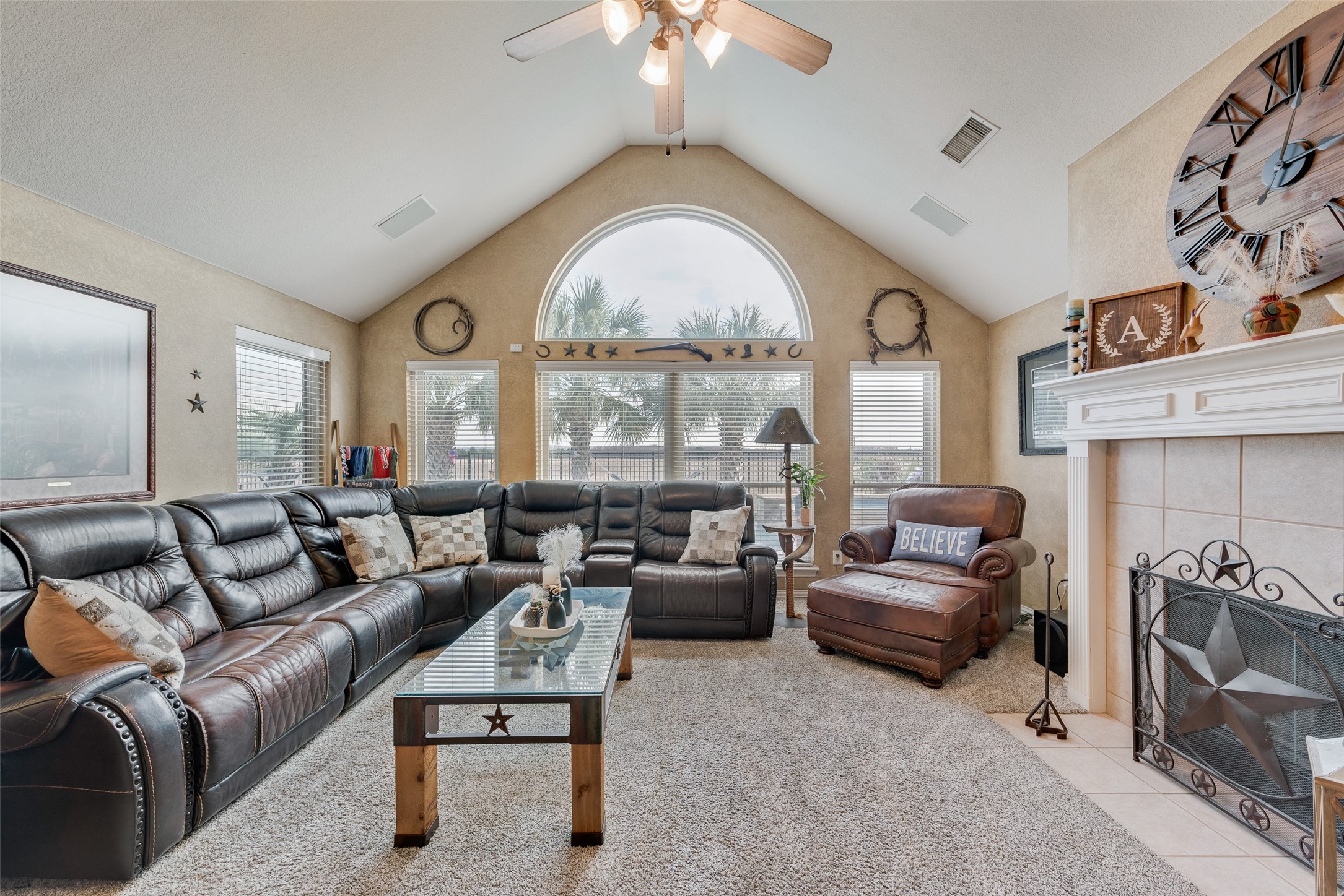 2435 Beachview Drive