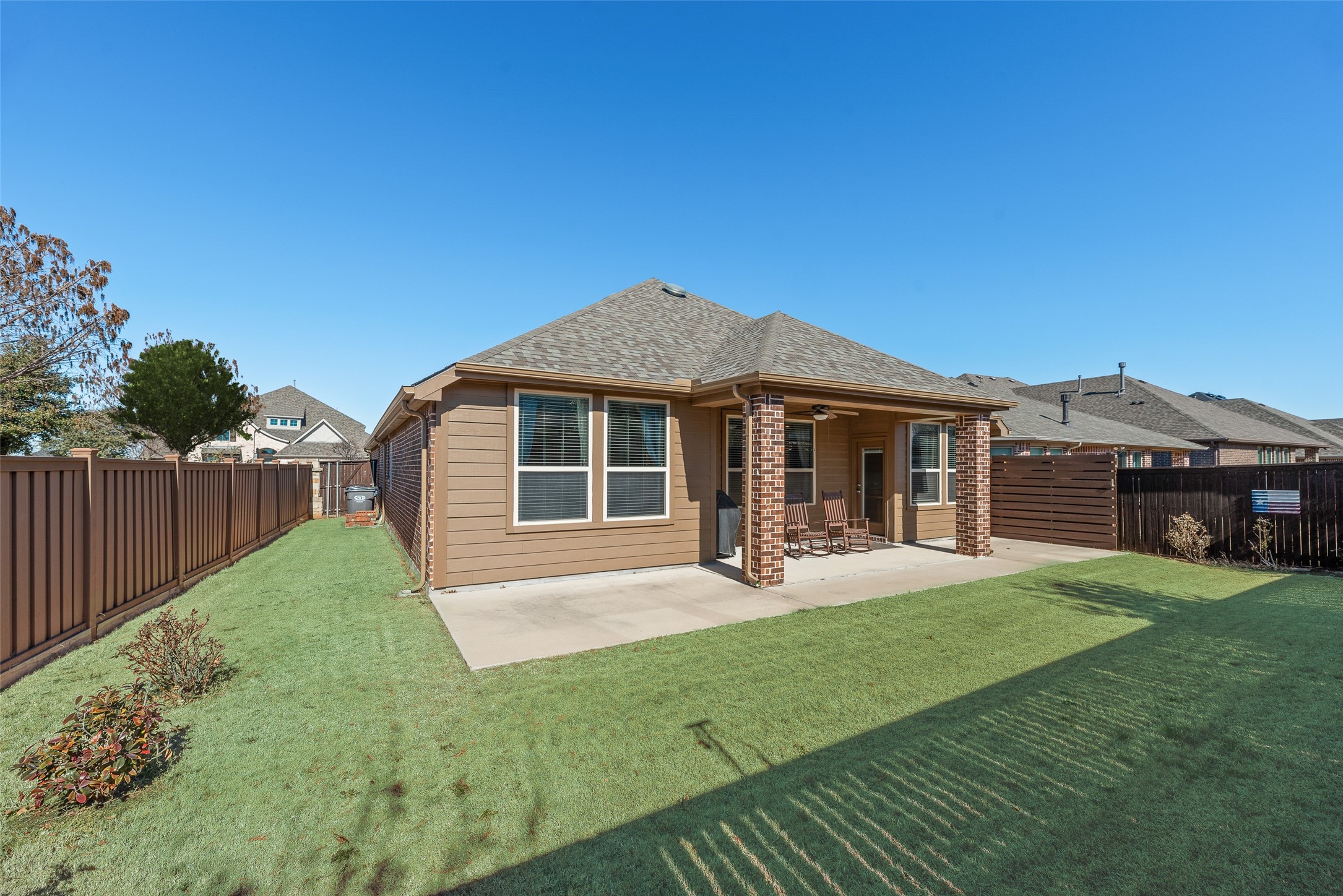 616 Forefront Avenue