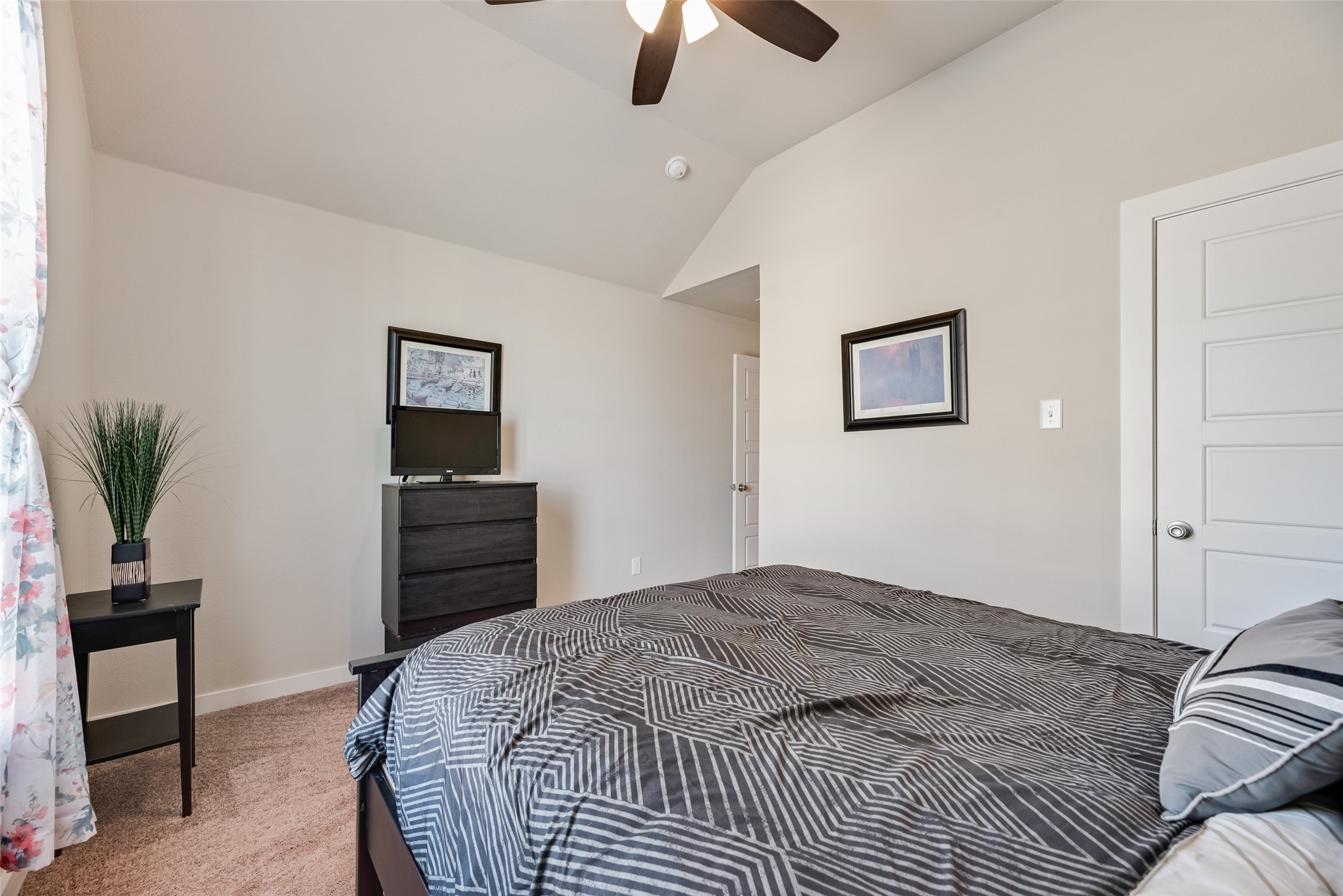 616 Forefront Avenue